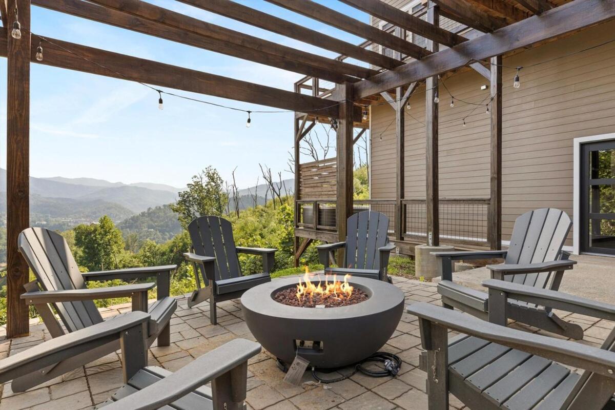 Holiday home Serenity Views Hot Tub, Sauna, Fire Pit, Game *