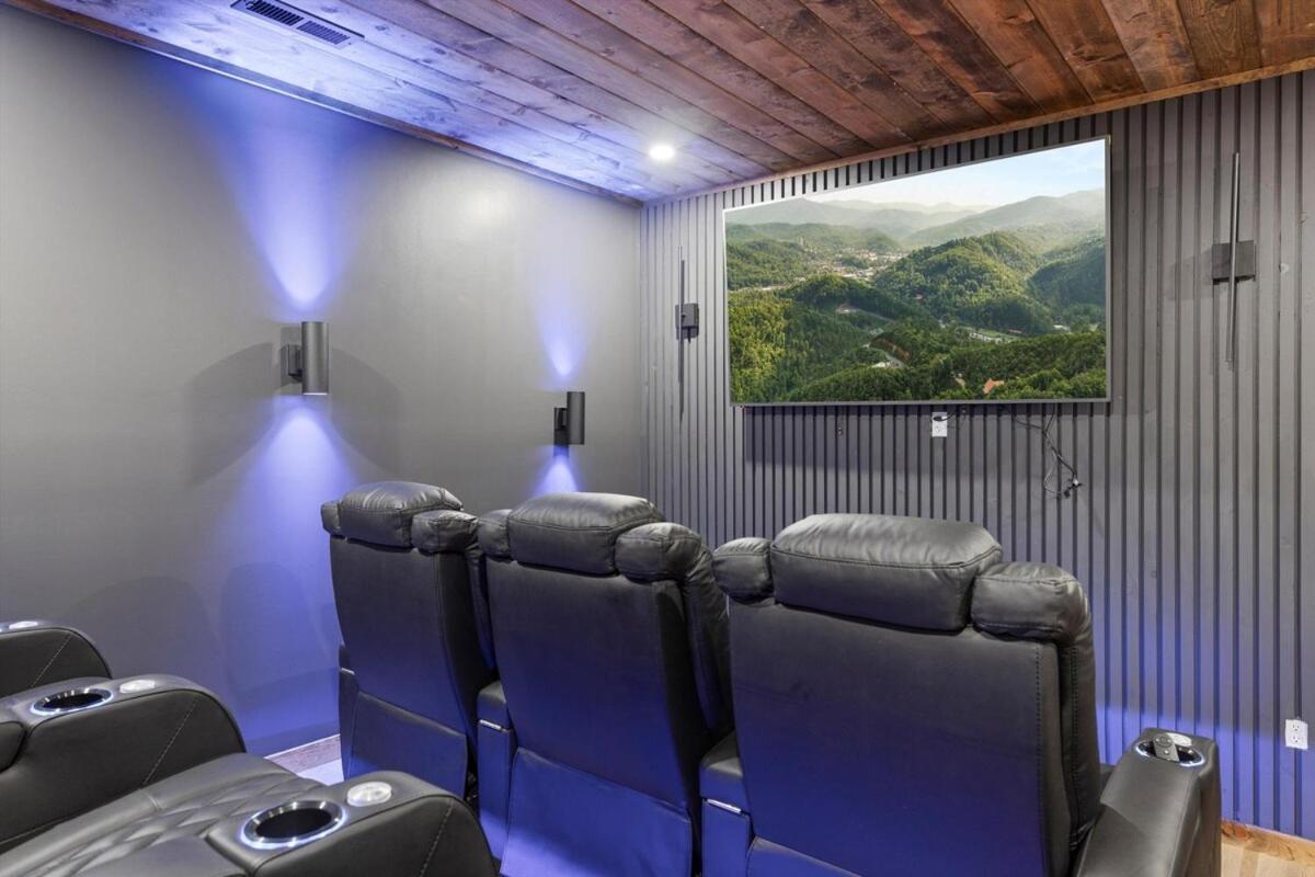 Holiday home Serenity Views Hot Tub, Sauna, Fire Pit, Game