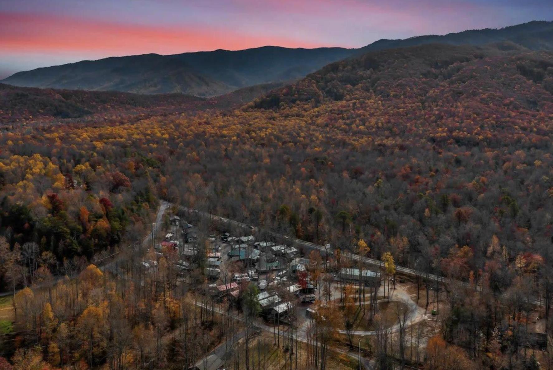 Rustic In Smoky Mountain *
