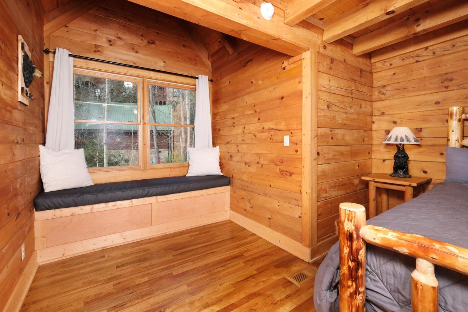 Bear Trax By Colonial Properties * Gatlinburg