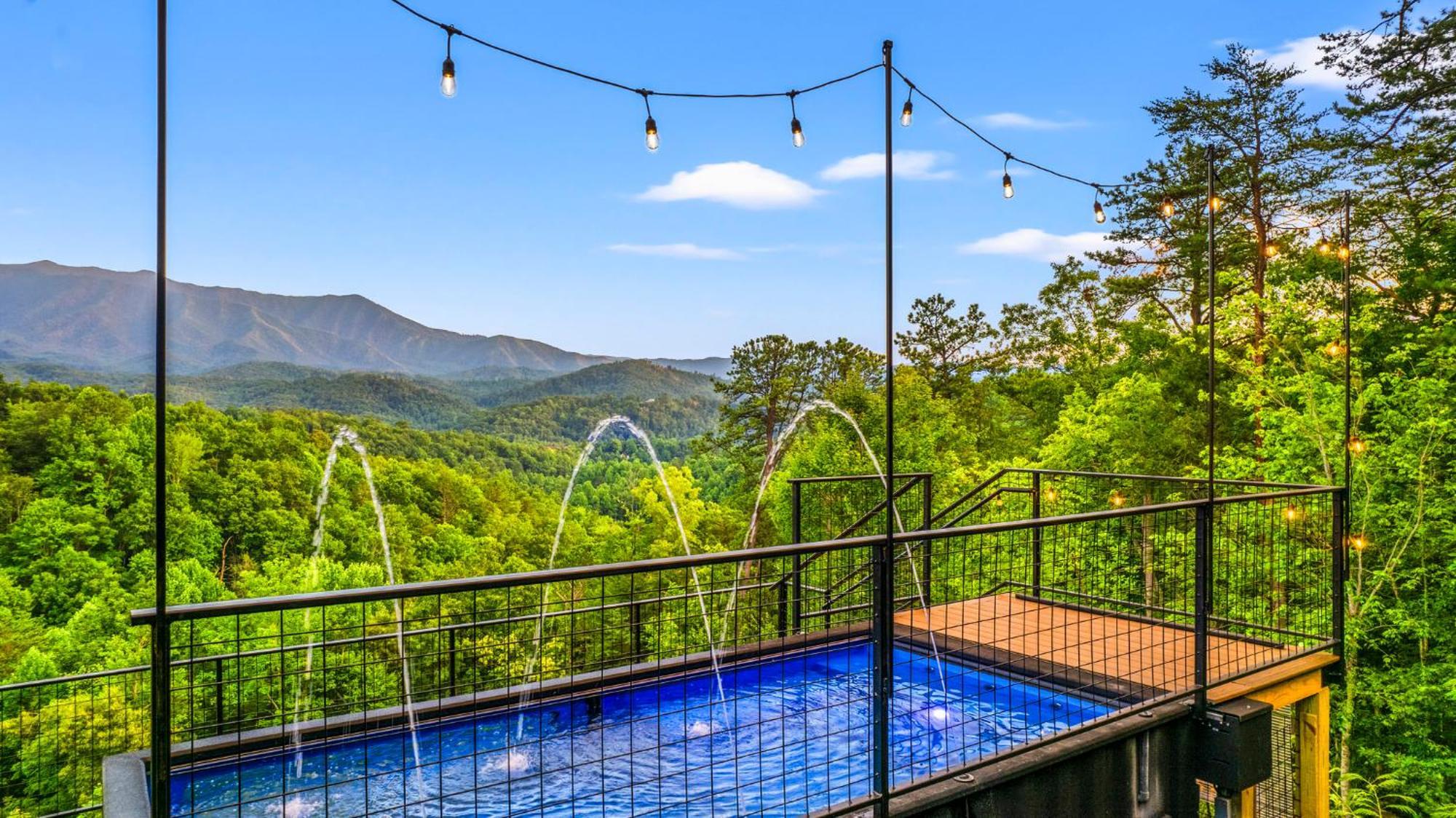 Windows To The Mountains Chalet Gatlinburg