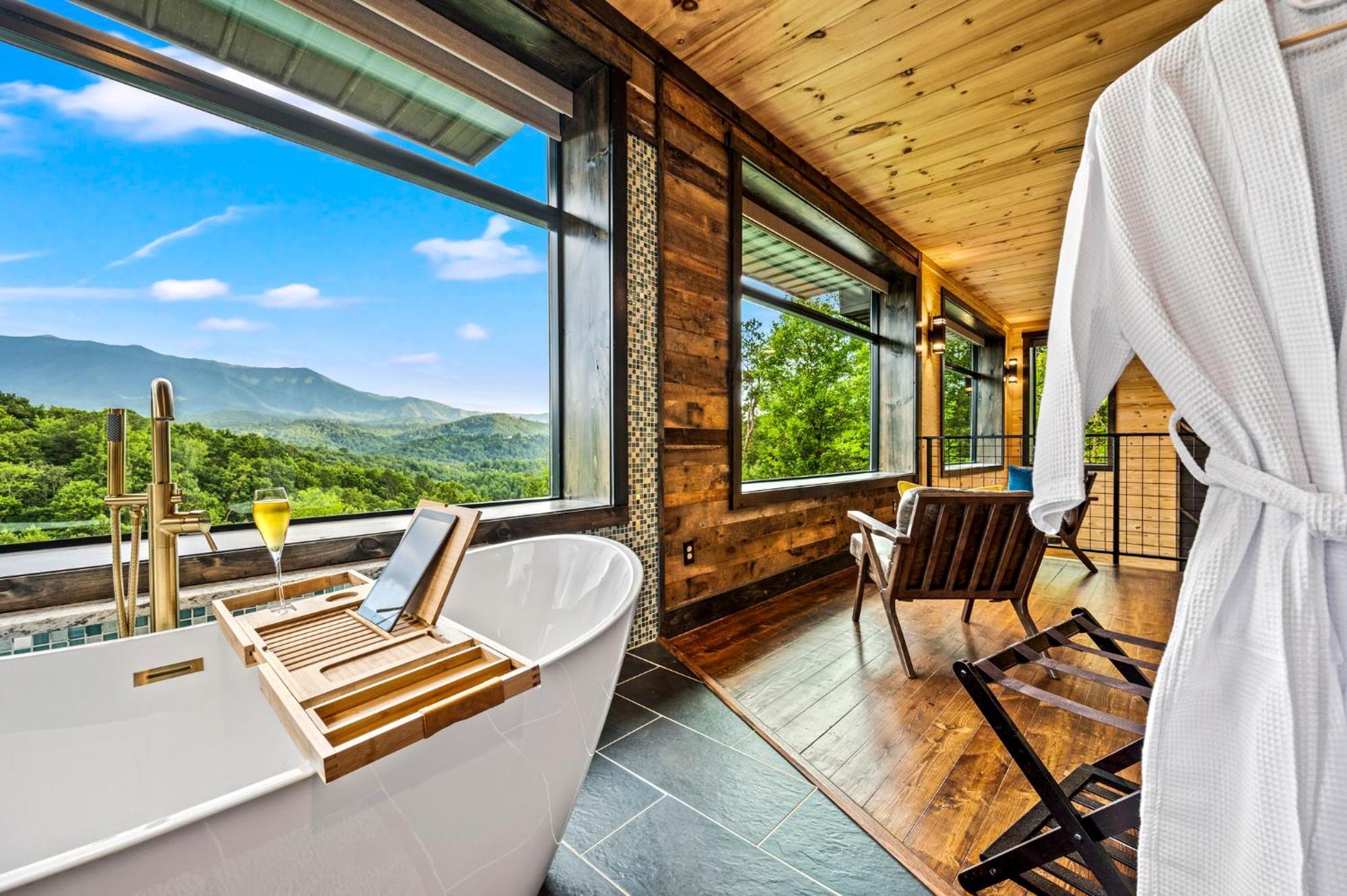 Chalet Windows To The Mountains
