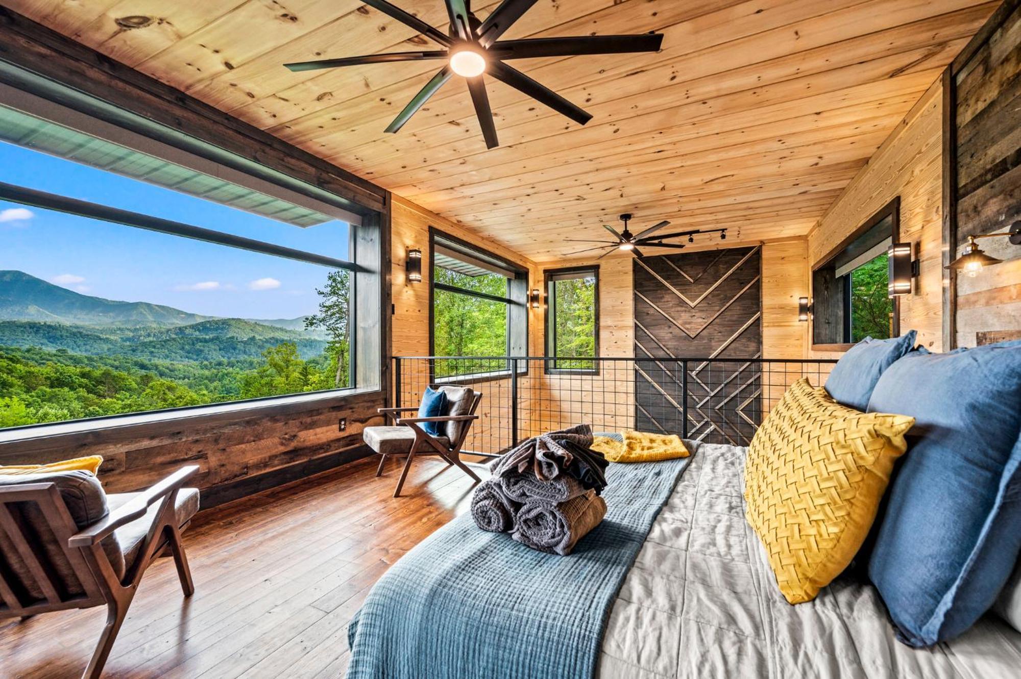 Chalet Windows To The Mountains *