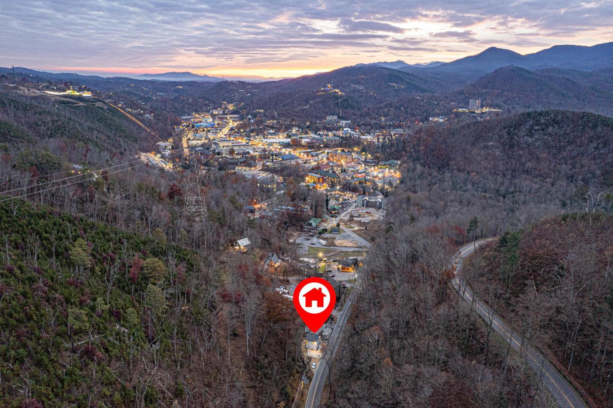Whispering Waters Chalet Gatlinburg