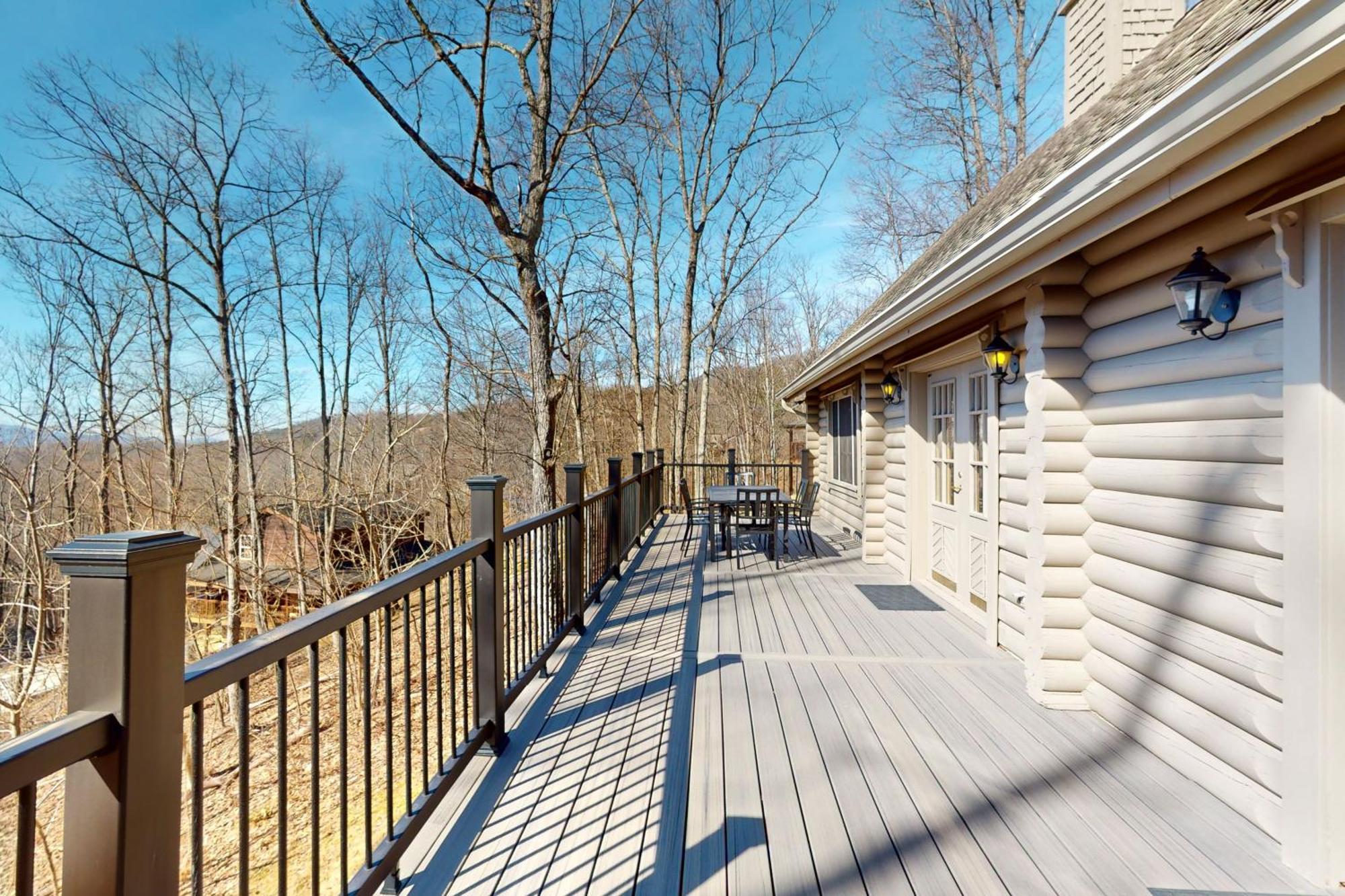 4 Pines * Gatlinburg