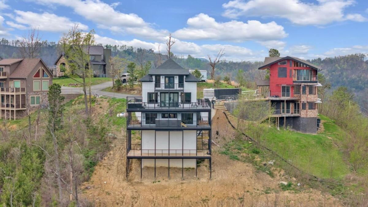 Luxury With Views *