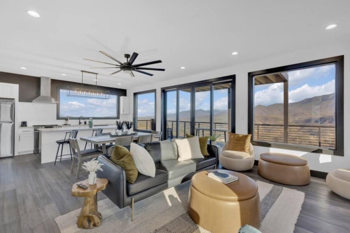 Luxury With Views * Gatlinburg