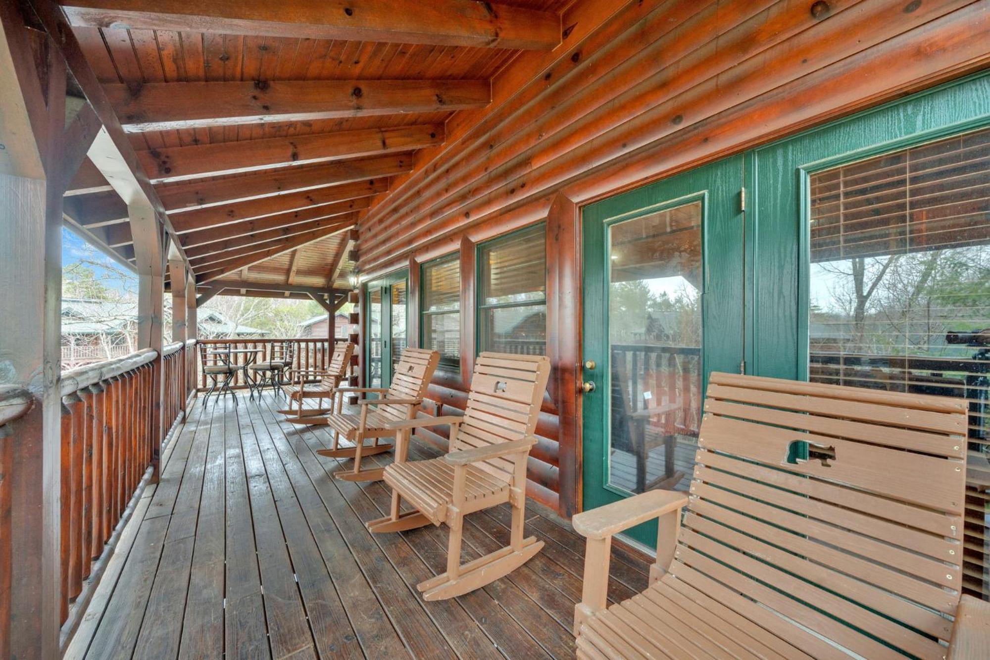 Smoky Stargazer Pet Friendly For Groups With Game And Arcade Gatlinburg