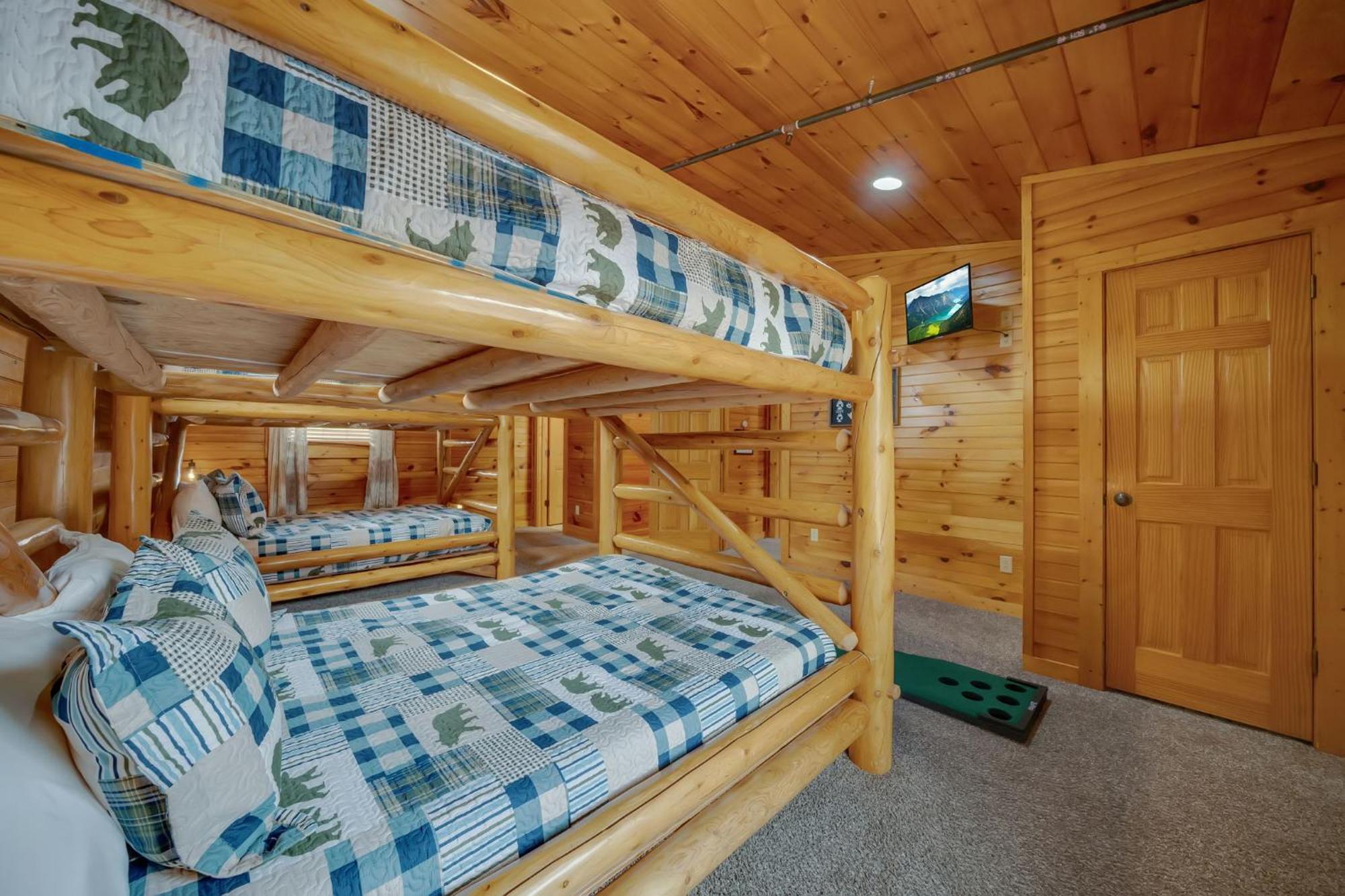 Smoky Stargazer Pet Friendly For Groups With Game And Arcade Holiday home Gatlinburg