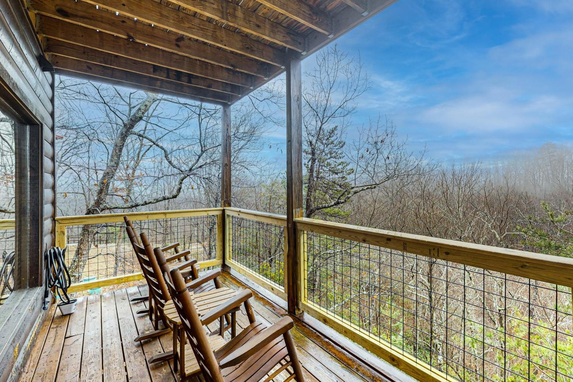 Holiday home Above The Smokies
