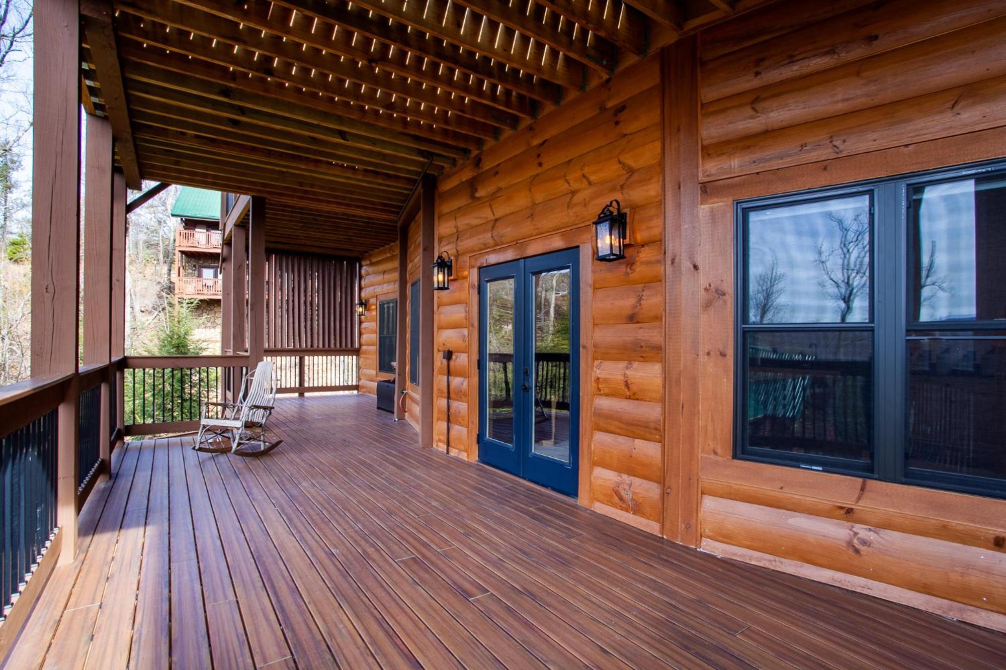 Holiday home Majesty With Mtn View, Hot Tub And Game *