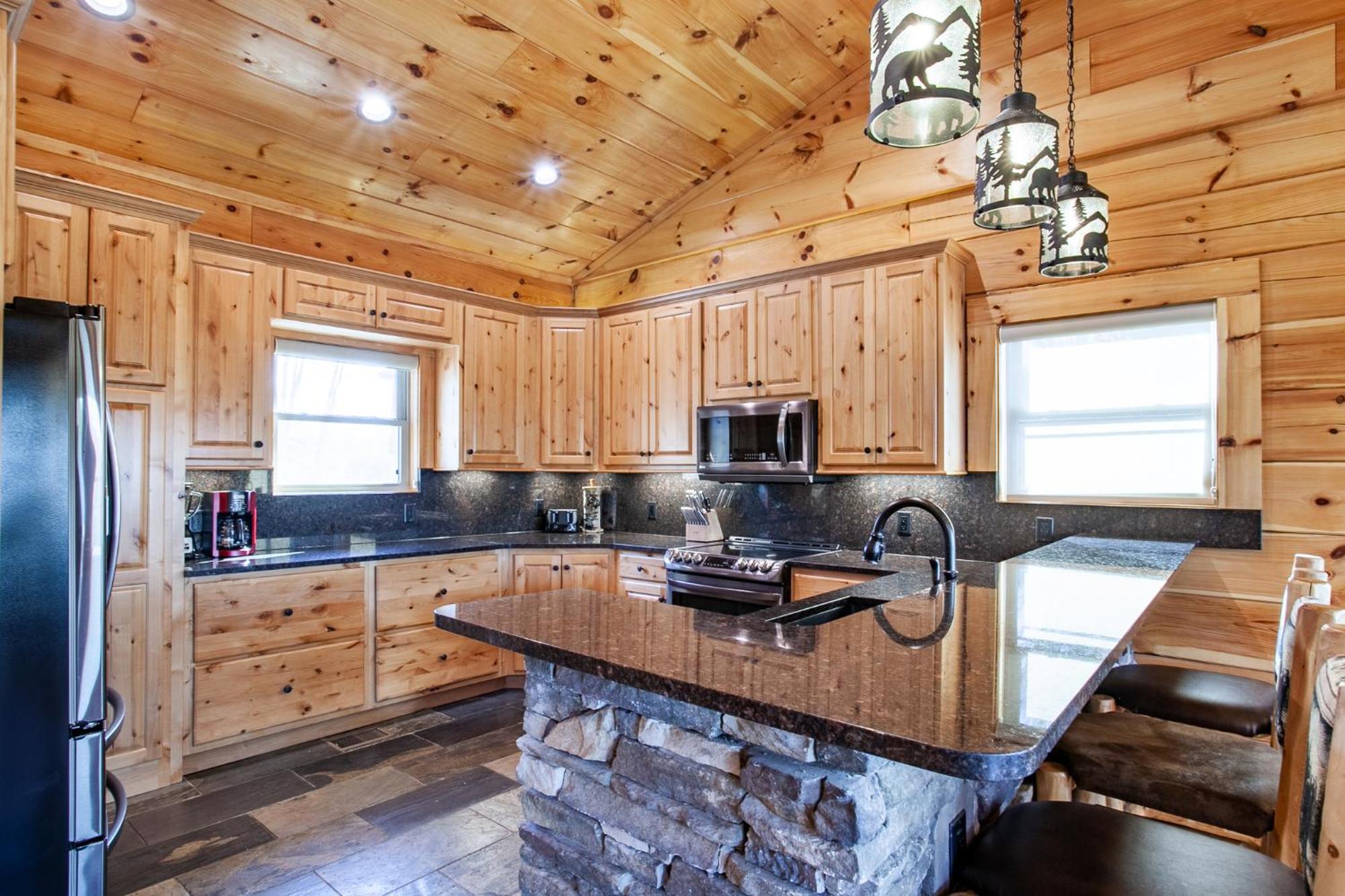 Holiday home Majesty With Mtn View, Hot Tub And Game Gatlinburg