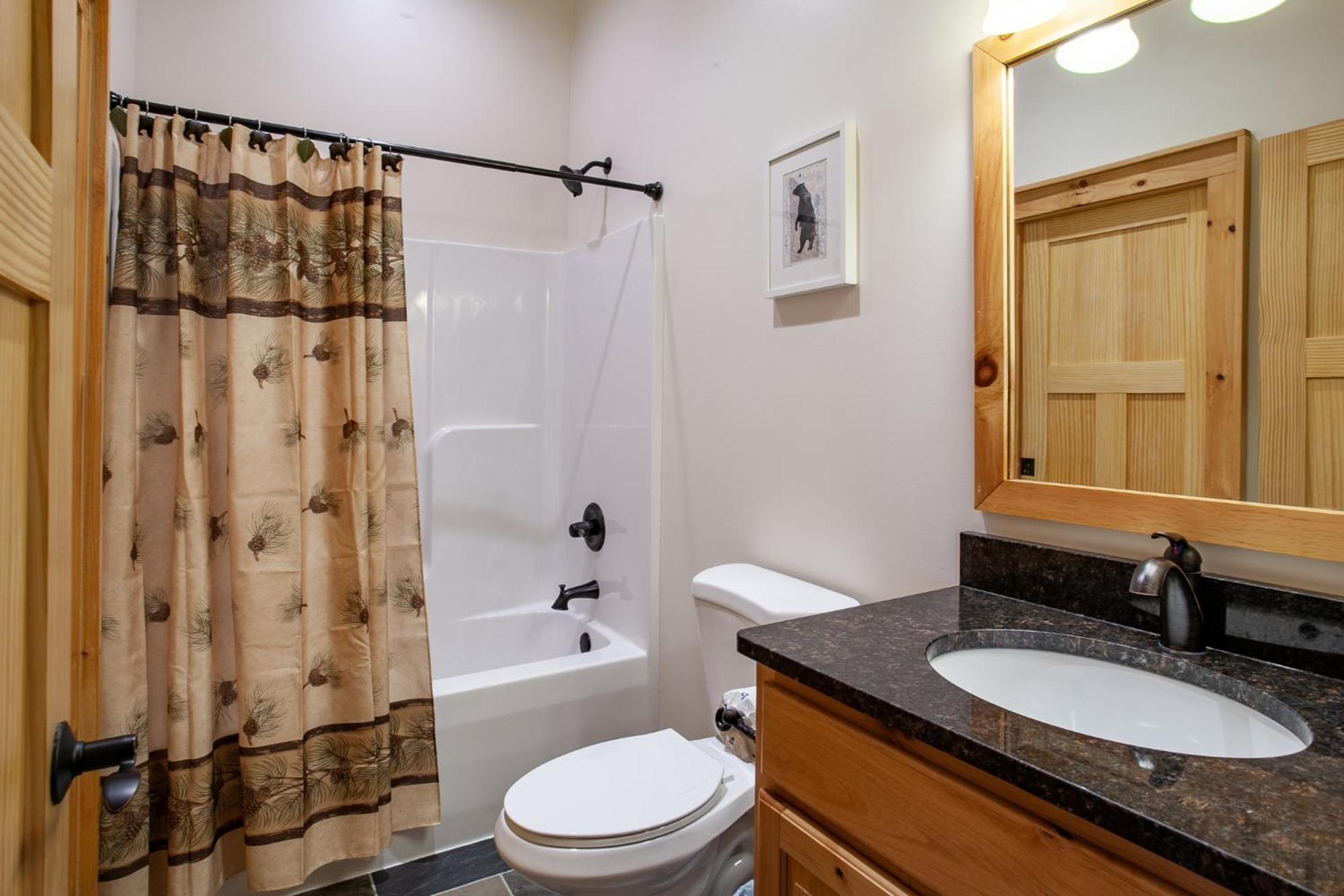 Majesty With Mtn View, Hot Tub And Game * Gatlinburg