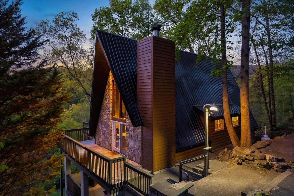 Great Views Game - Hot Tub - Fire Pit Gatlinburg