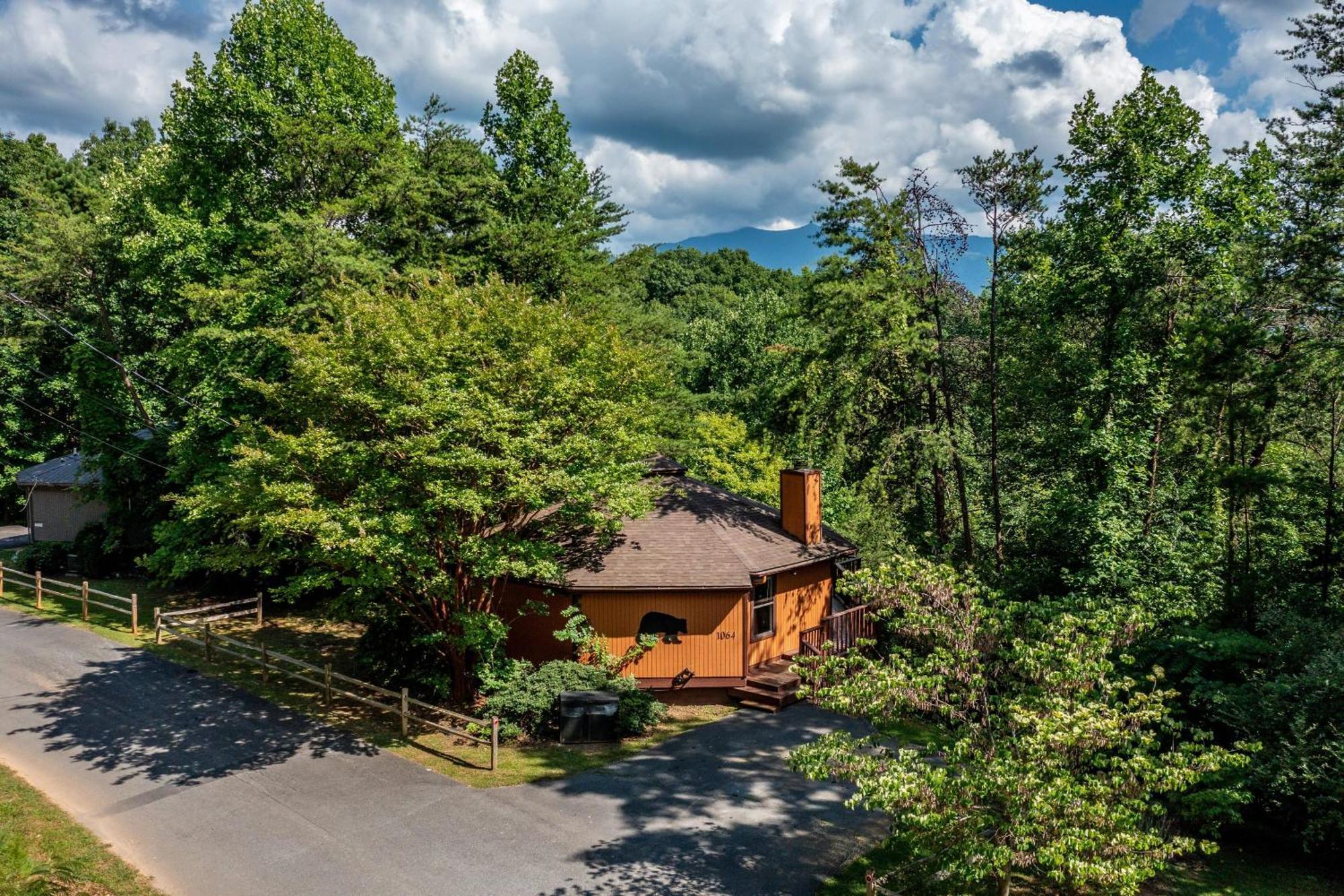 Family Friendly Great Views Game & Hot Tub