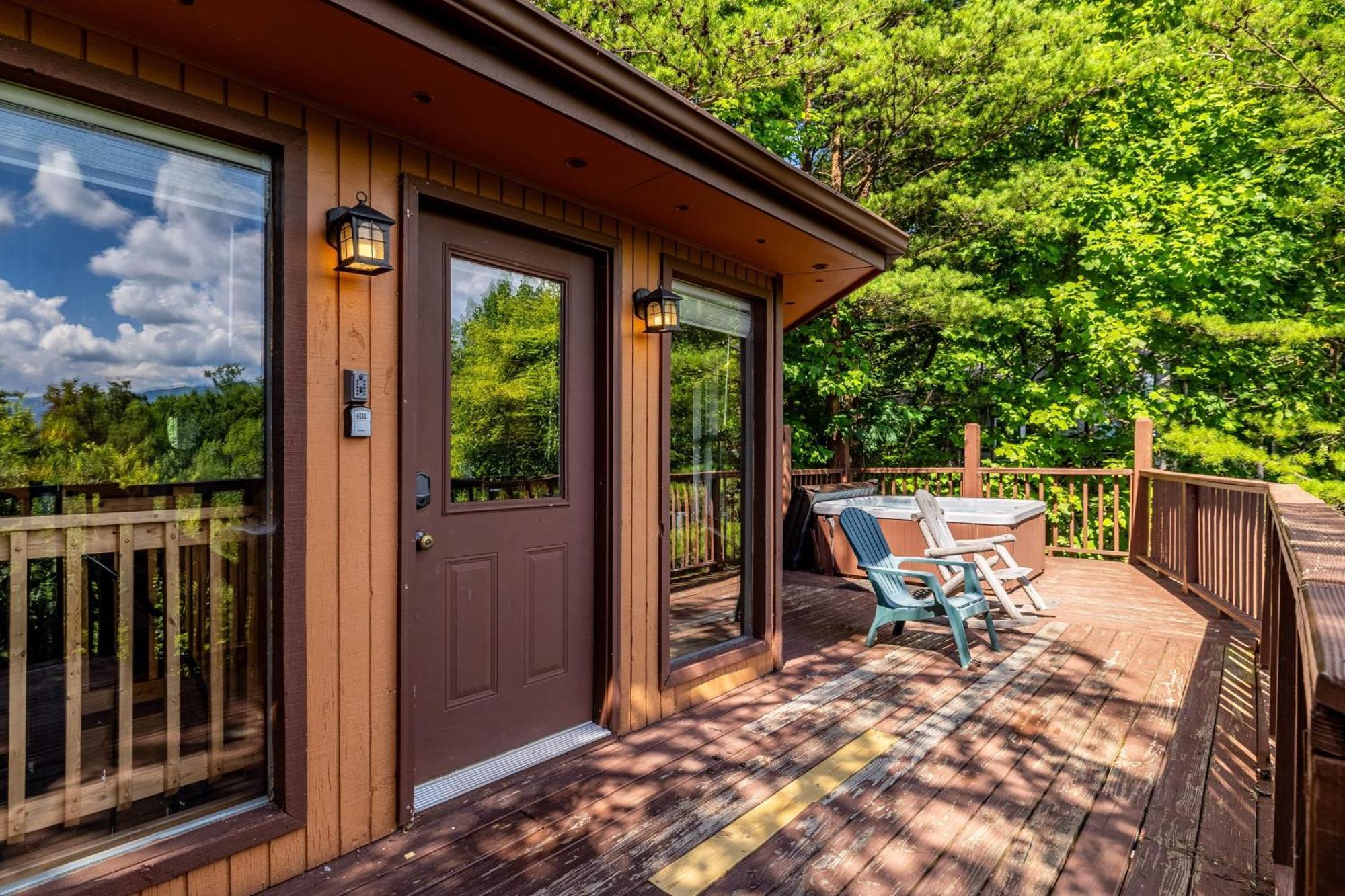 Holiday home Family Friendly Great Views Game & Hot Tub Gatlinburg