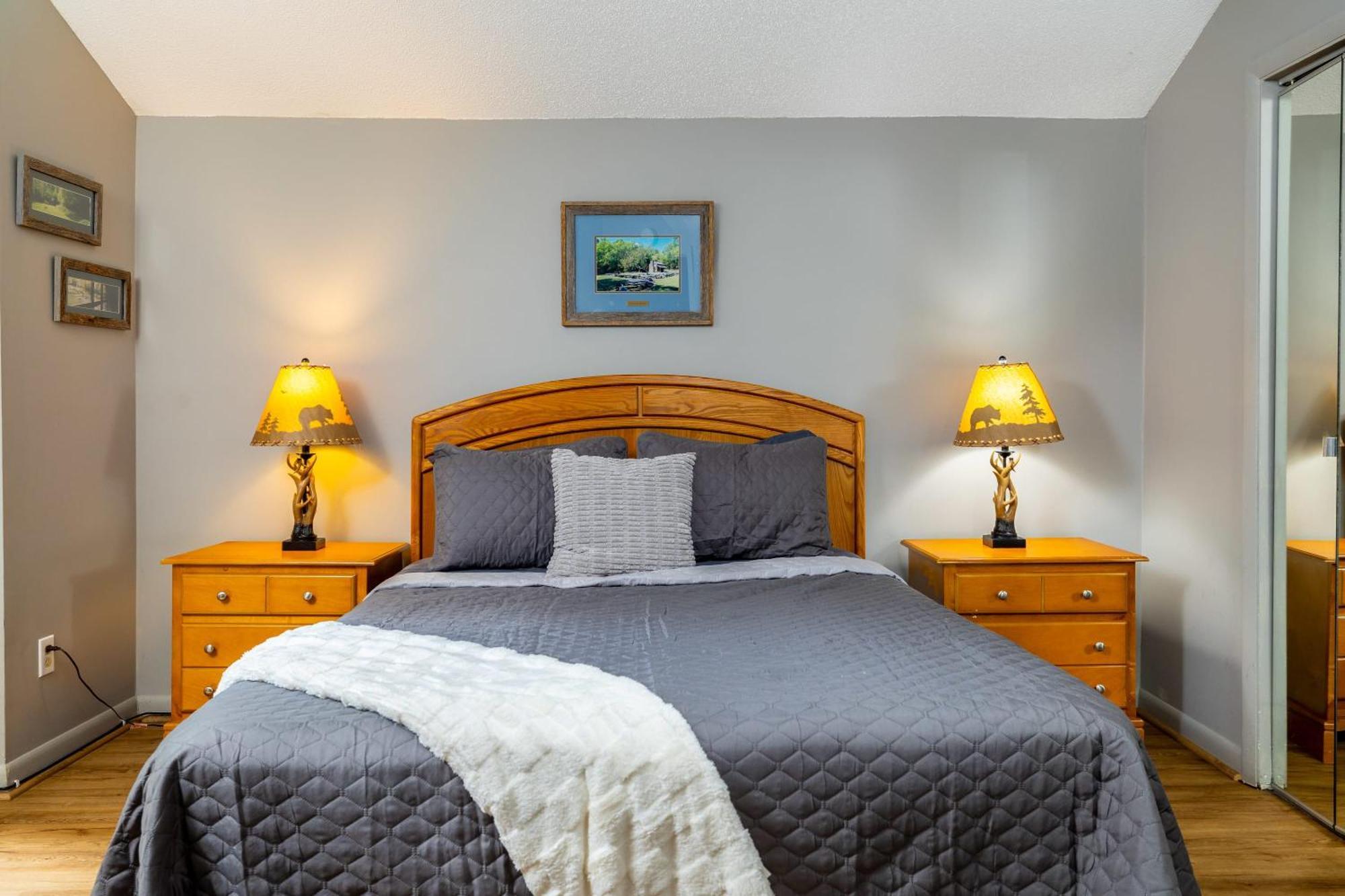 Family Friendly Great Views Game & Hot Tub *