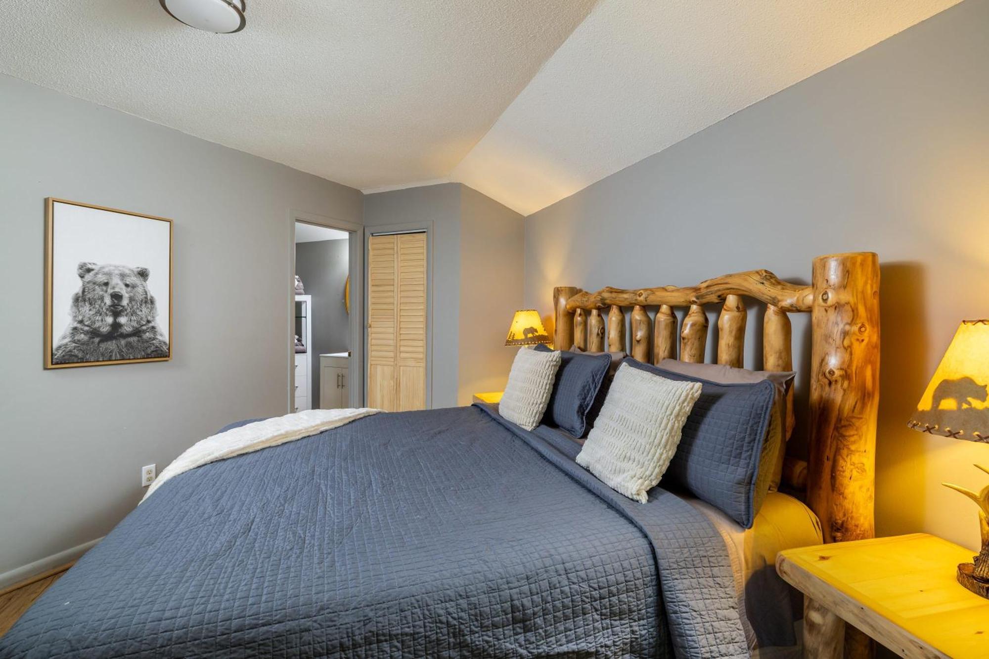 Family Friendly Great Views Game & Hot Tub * Gatlinburg