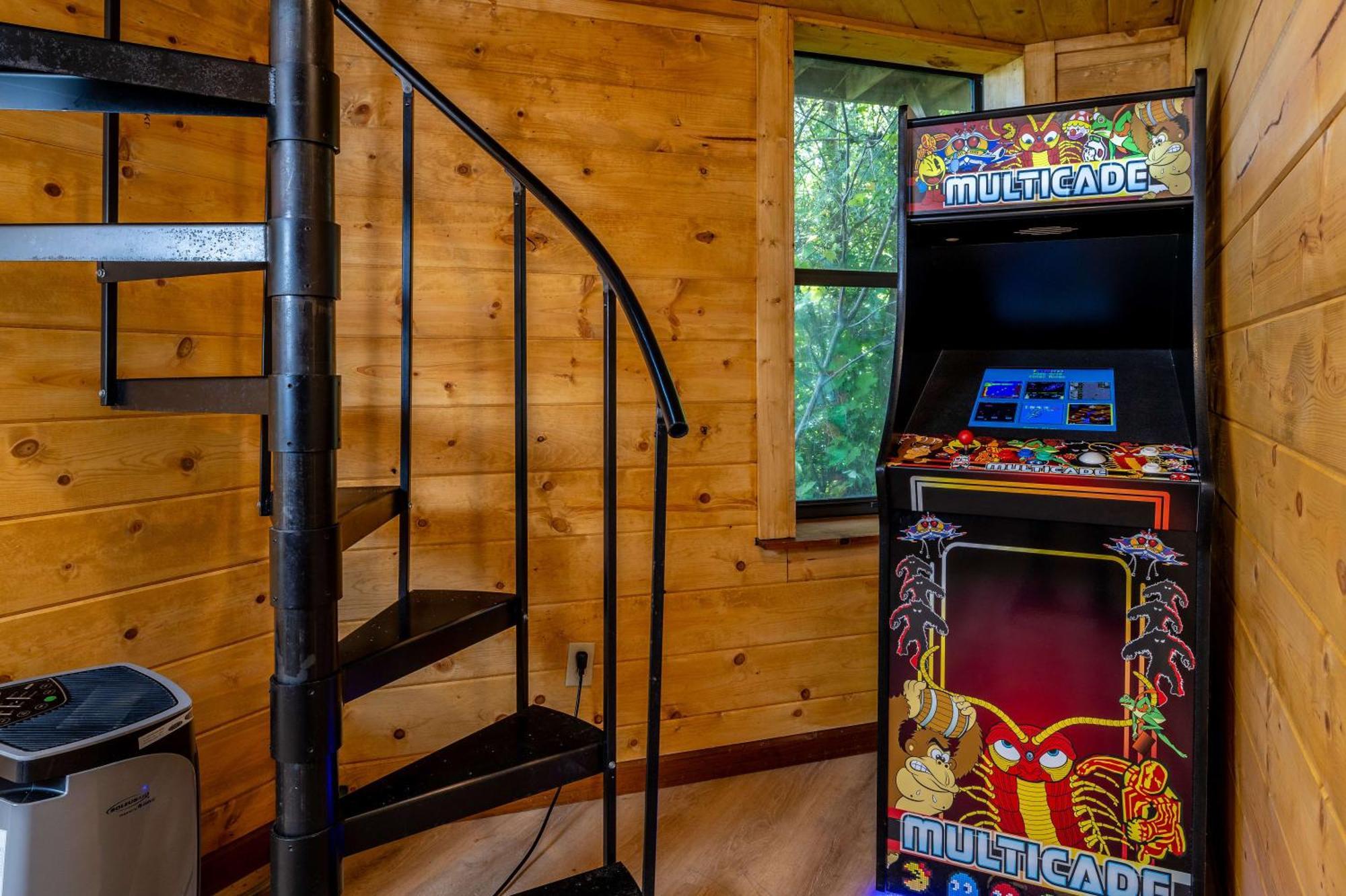 Family Friendly Great Views Game & Hot Tub Holiday home *