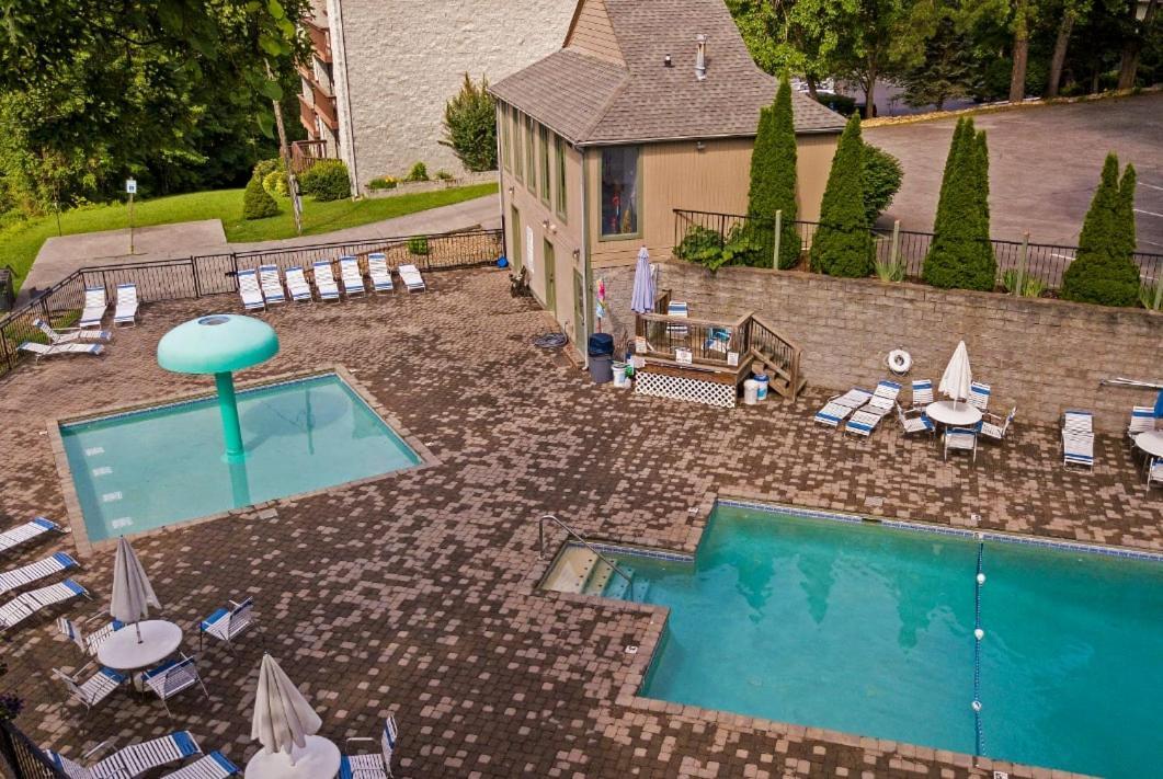 Chalet Great Family Vacation - Theatre - Games - Hot Tub