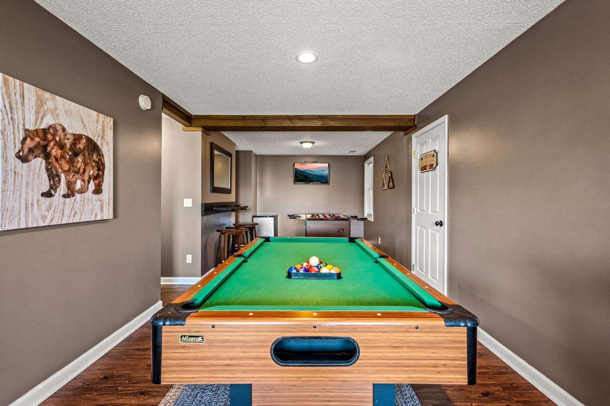 Great Family Vacation - Theatre - Games - Hot Tub * Gatlinburg