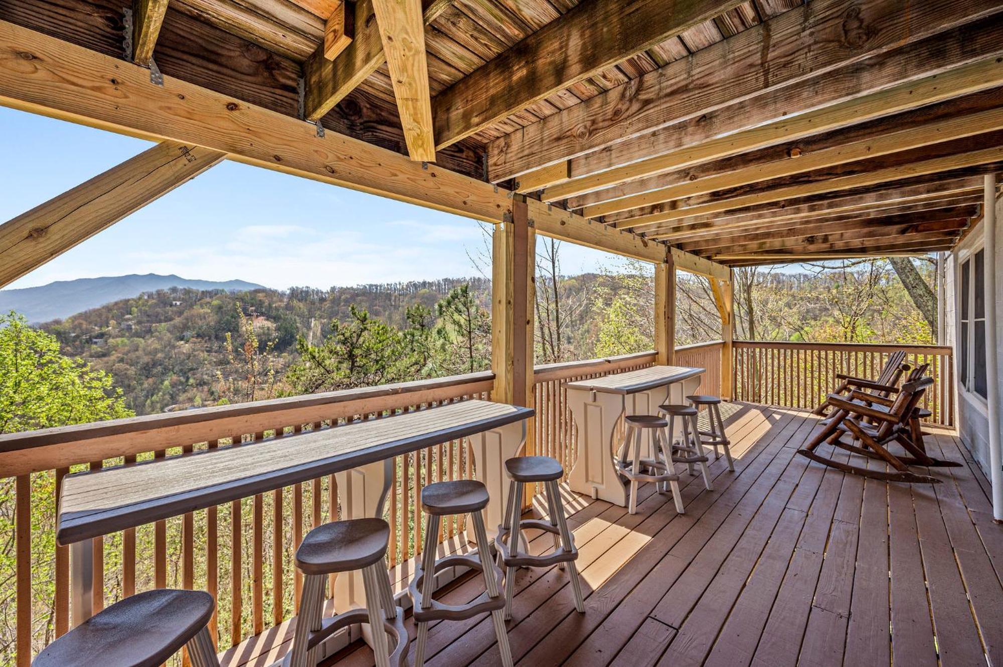 Great Family Vacation - Theatre - Games - Hot Tub * Gatlinburg