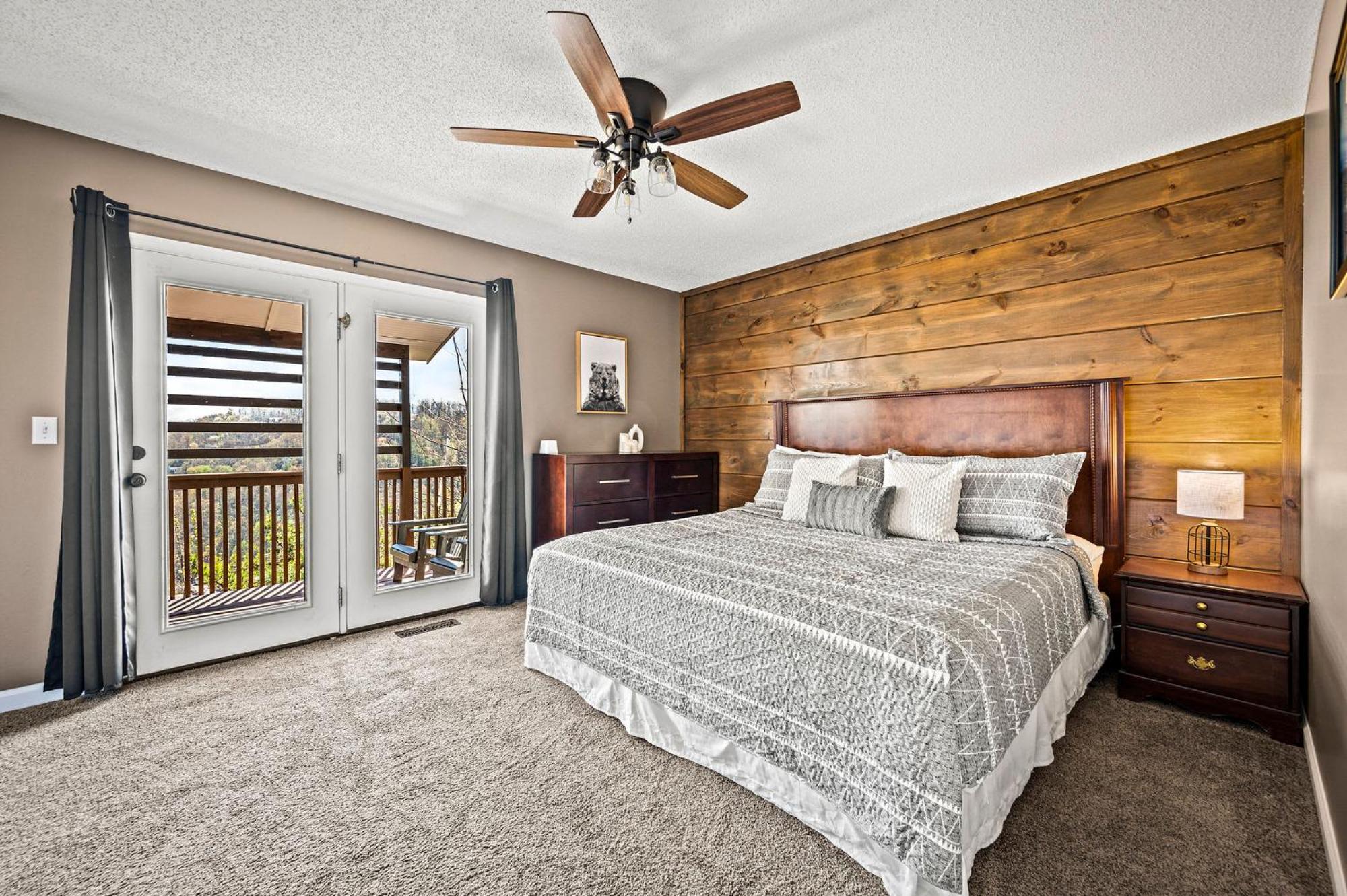 Chalet Great Family Vacation - Theatre - Games - Hot Tub