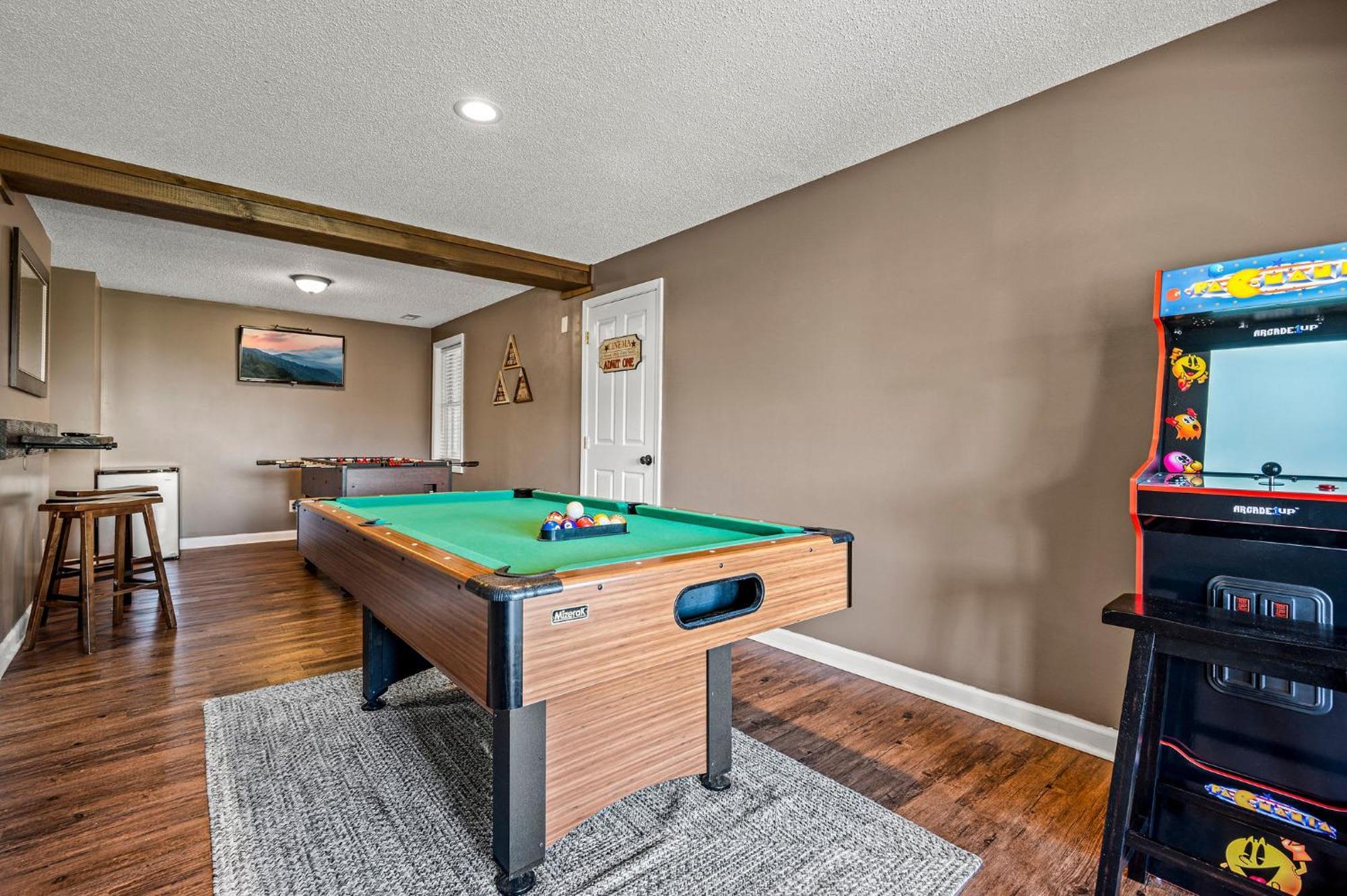 Great Family Vacation - Theatre - Games - Hot Tub Chalet *