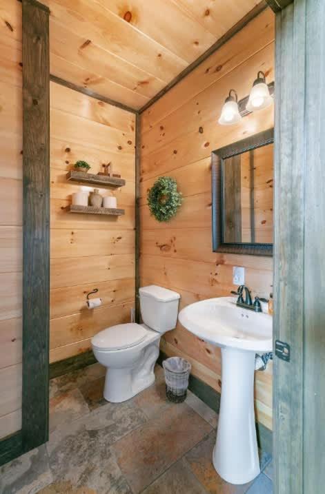 Holiday home Prime Location W Hot Tub Games & Scenic Views Gatlinburg