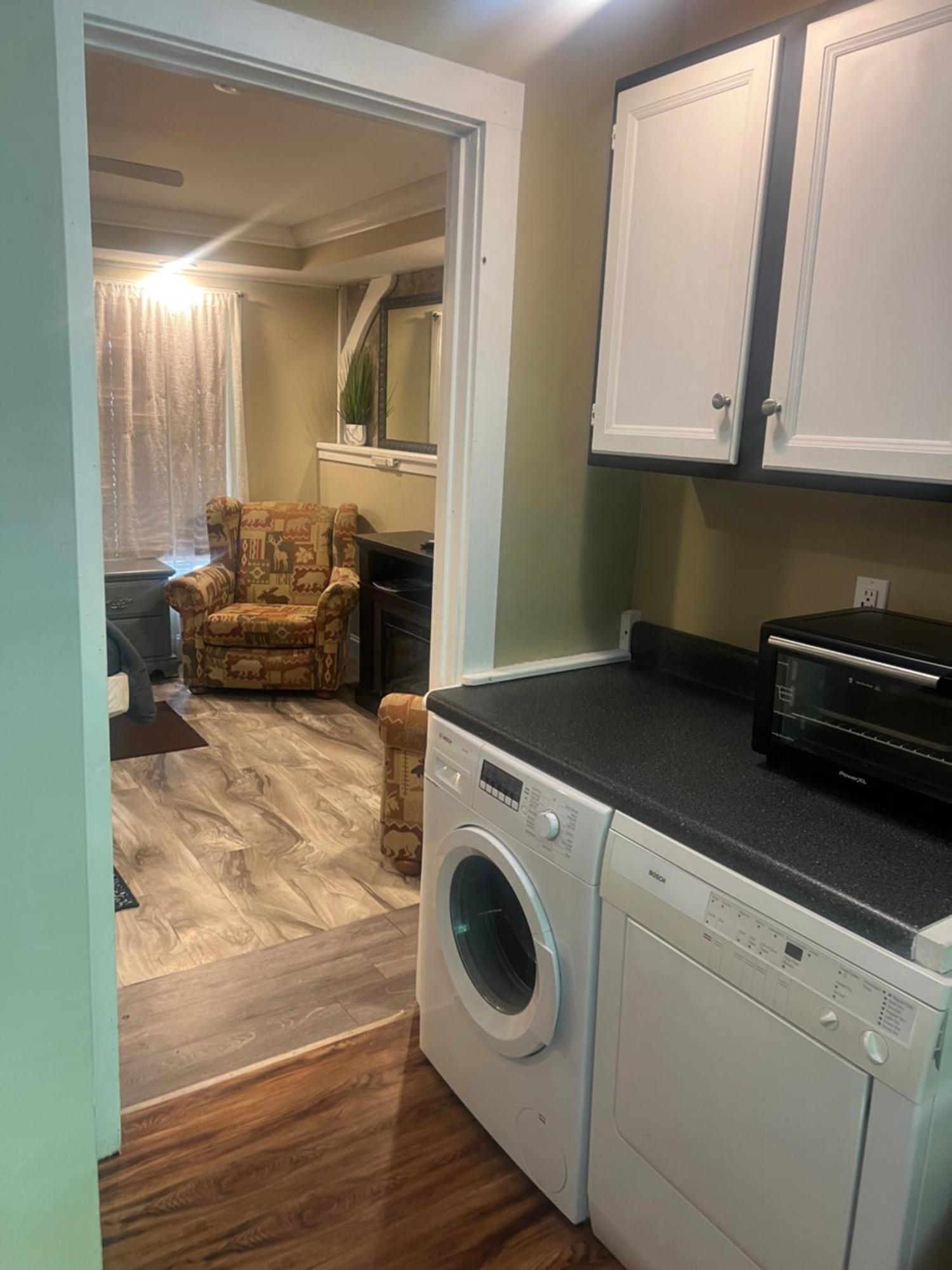 Apartment Smoky Mountain High -420 & Pet Friendly *