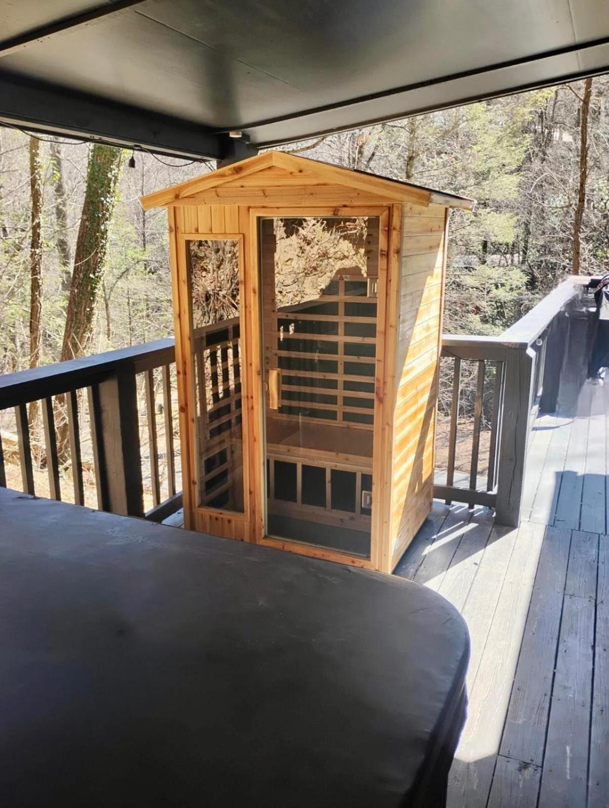 Escape To Sugar Chalet: The Rustic Modern Retreat Gatlinburg
