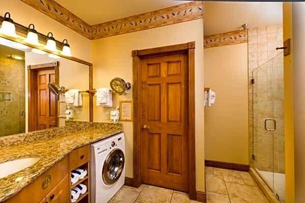 1 Bedroom Westgate Sleeps 4 Apartment