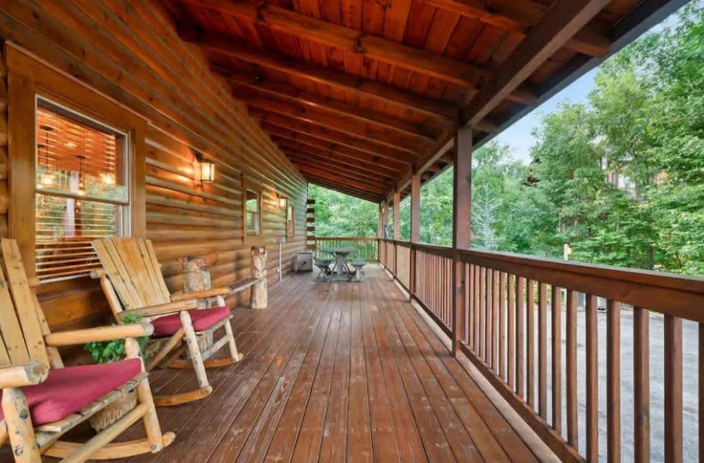 Mountain Views W Hot Tub Firepit & Game