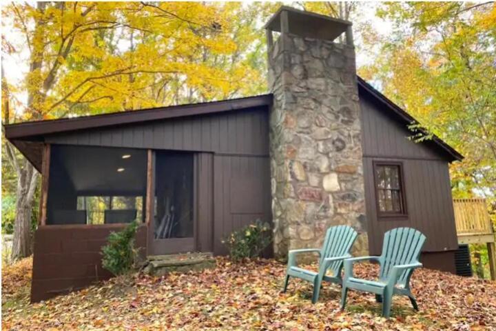 Firefly Haven - Summer Oasis With Hot Tub Holiday home