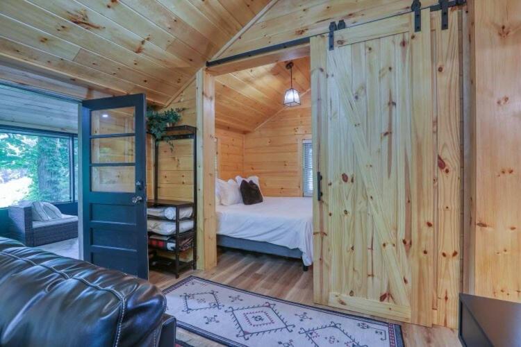 Holiday home Firefly Haven - Summer Oasis With Hot Tub Gatlinburg