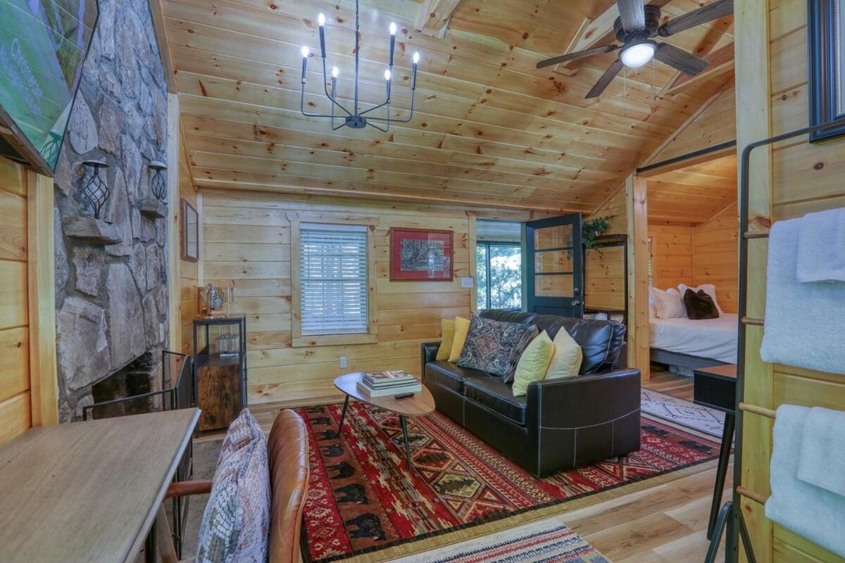 Holiday home Firefly Haven - Summer Oasis With Hot Tub