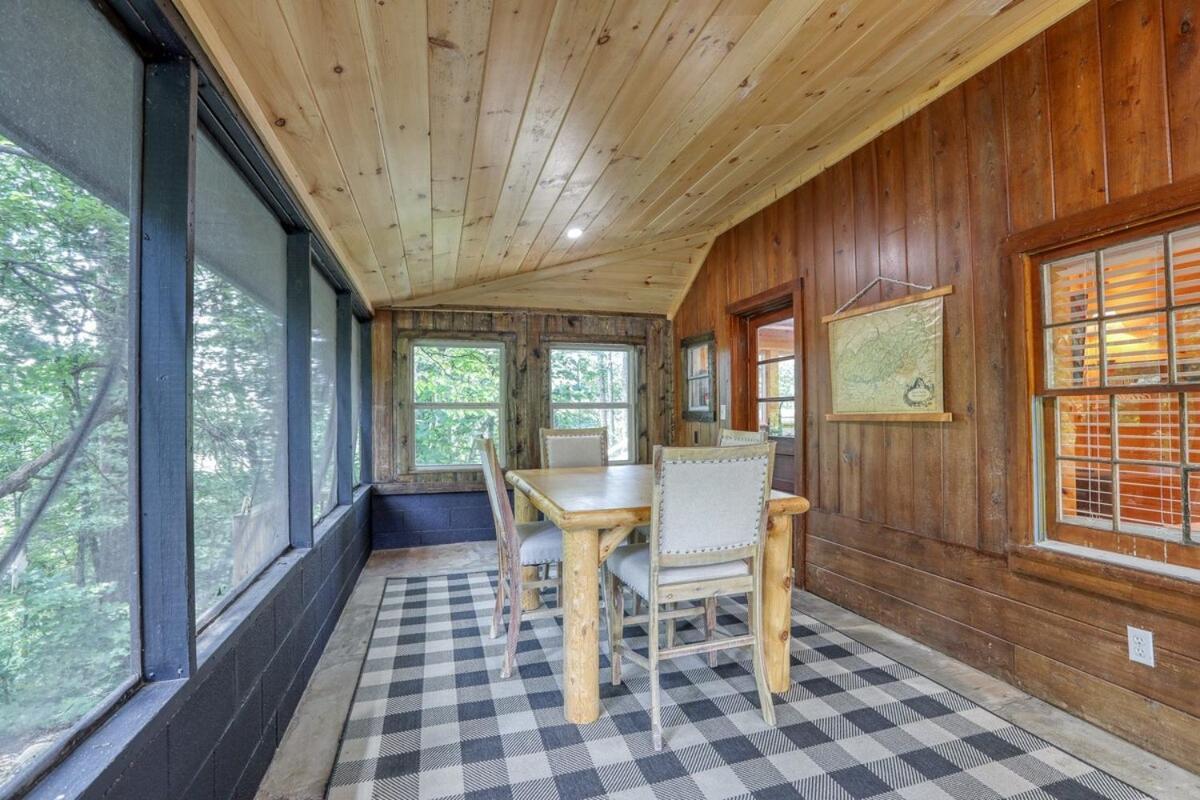 Holiday home Firefly Haven - Summer Oasis With Hot Tub