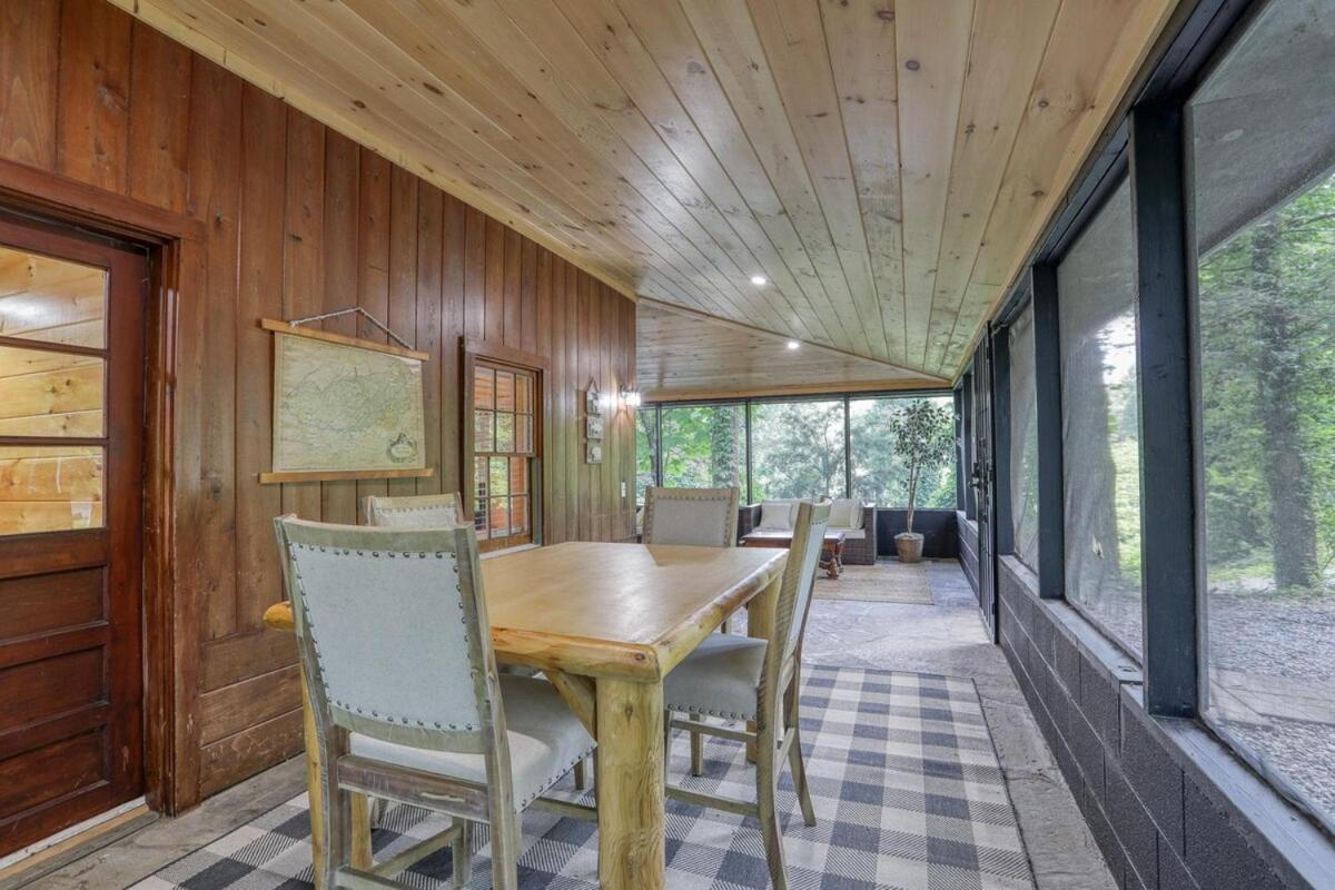 Holiday home Firefly Haven - Summer Oasis With Hot Tub *