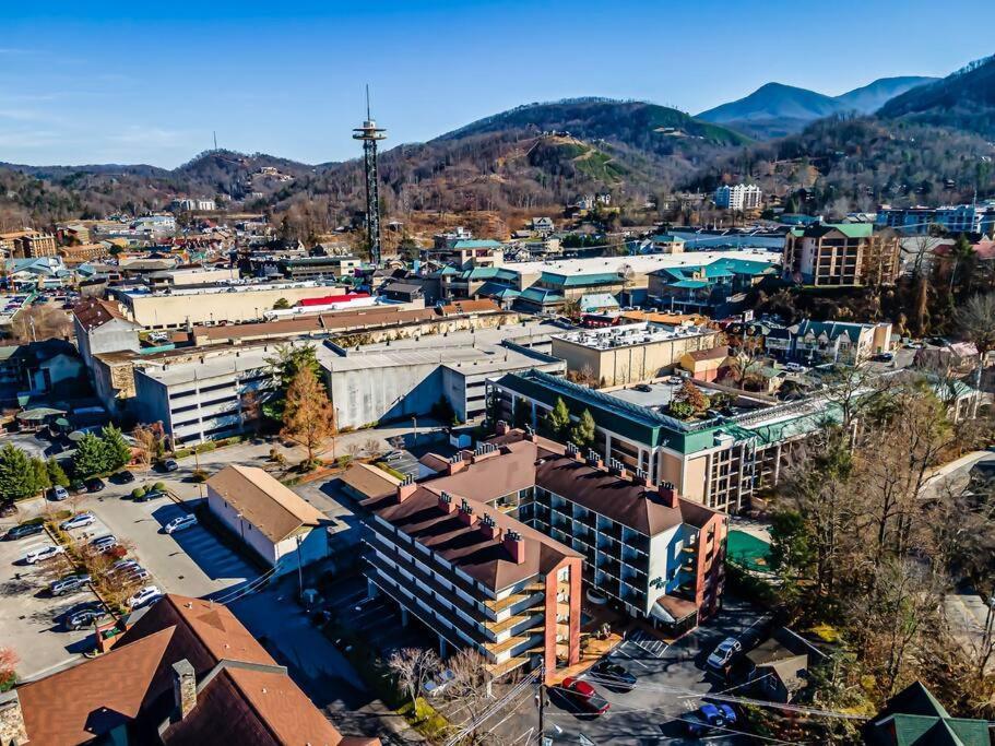 Serenity Of Gatlinburg*indoor & Outdoor Pool *