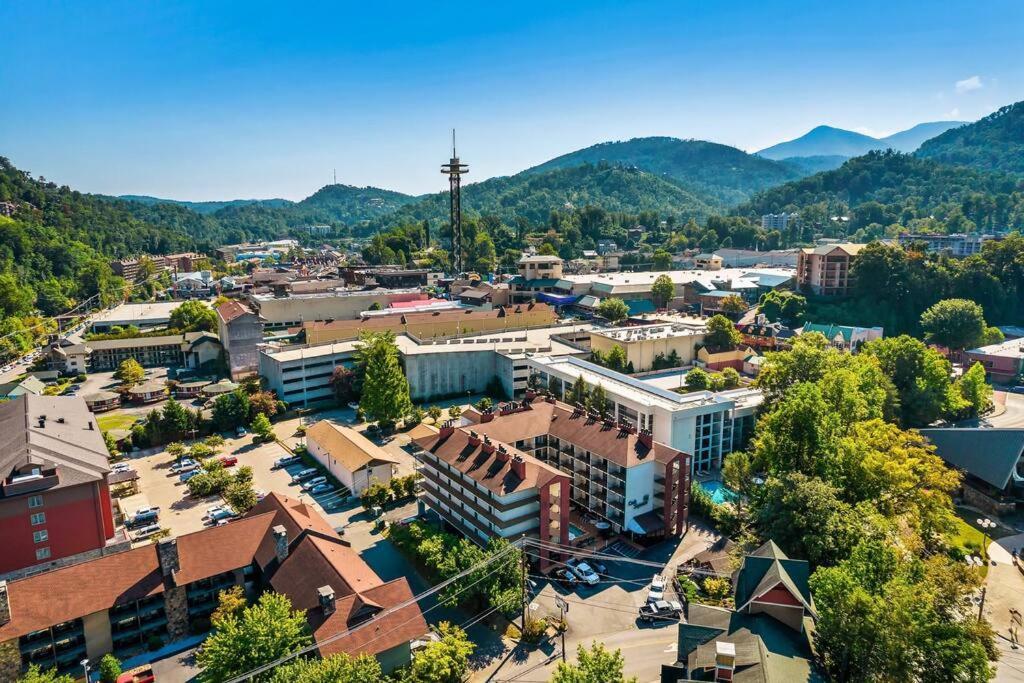 Serenity Of Gatlinburg*indoor & Outdoor Pool