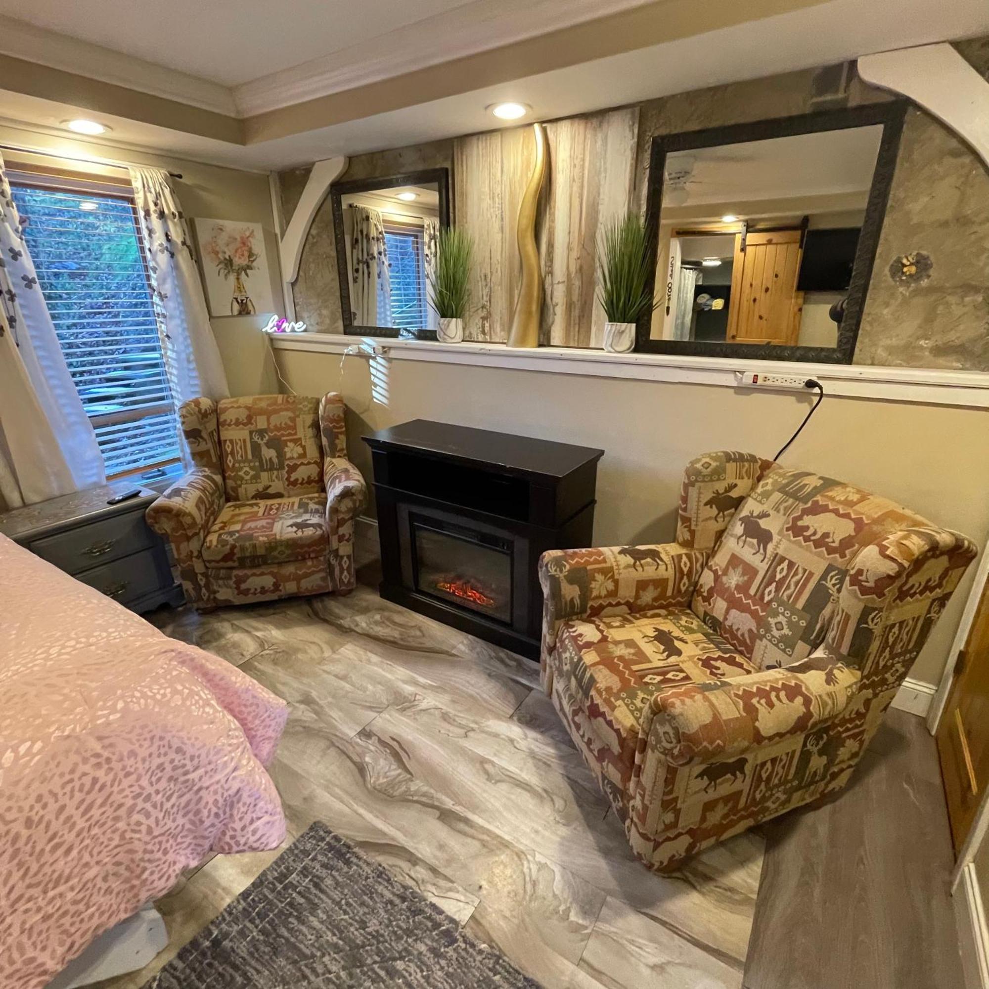 Smoky Mountain High -420 & Pet Friendly Apartment