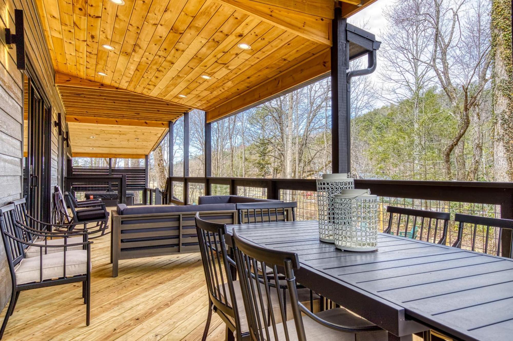 Creekside Splash, Private Pool, 1089 Of Free Attraction Tickets Each Paid Day, Dollywood And More!