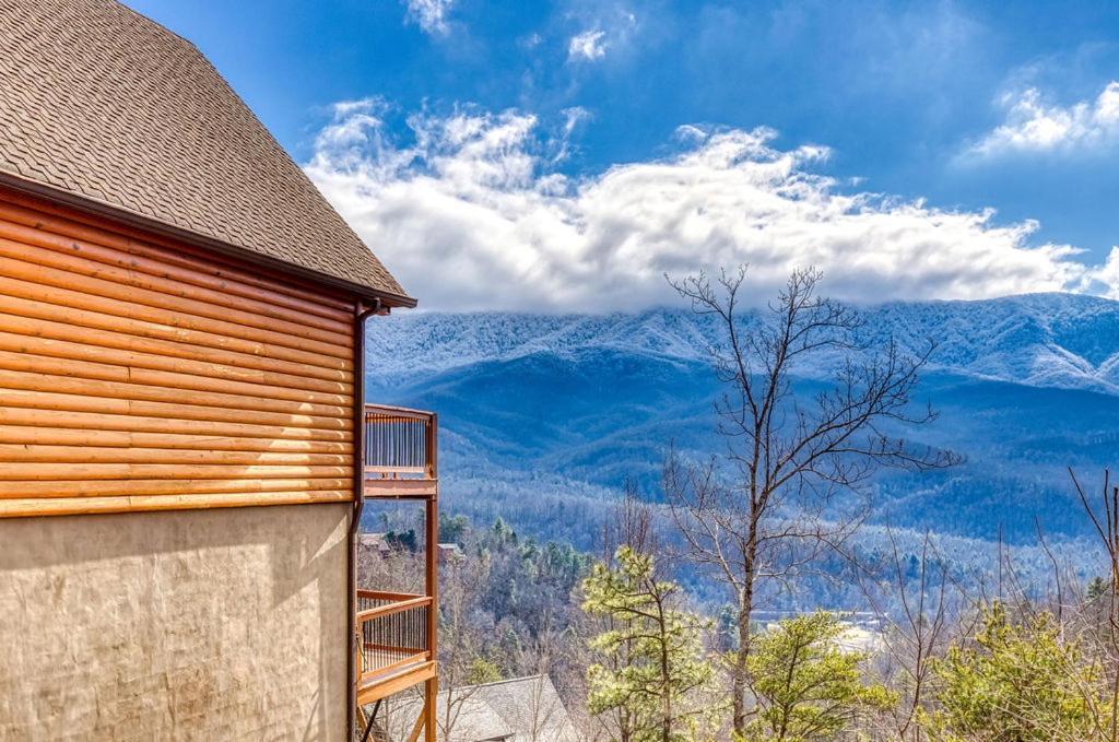 Moonshine Memories, Mtn Views, Hot Tub, Wifi, 1089 Free Tickets Each Paid Day, Dollywood And Gatlinburg