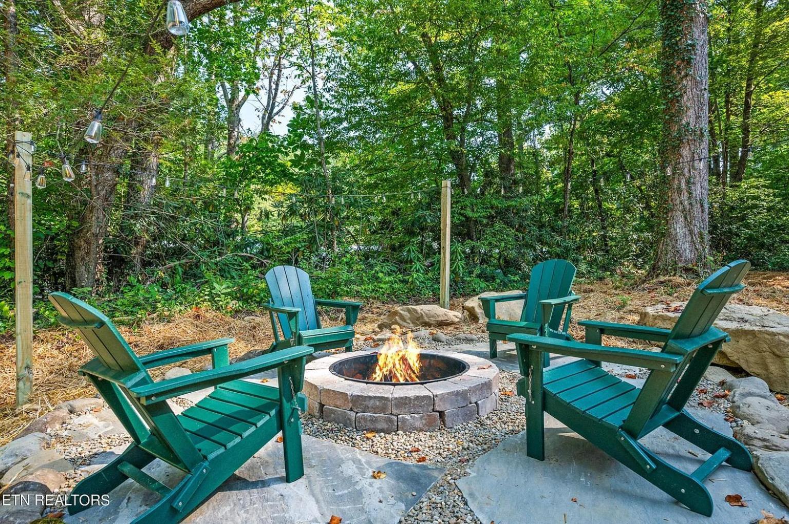 Holiday home Creekside Splash, Private Pool, 1089 Of Free Attraction Tickets Each Paid Day, Dollywood And More! Gatlinburg