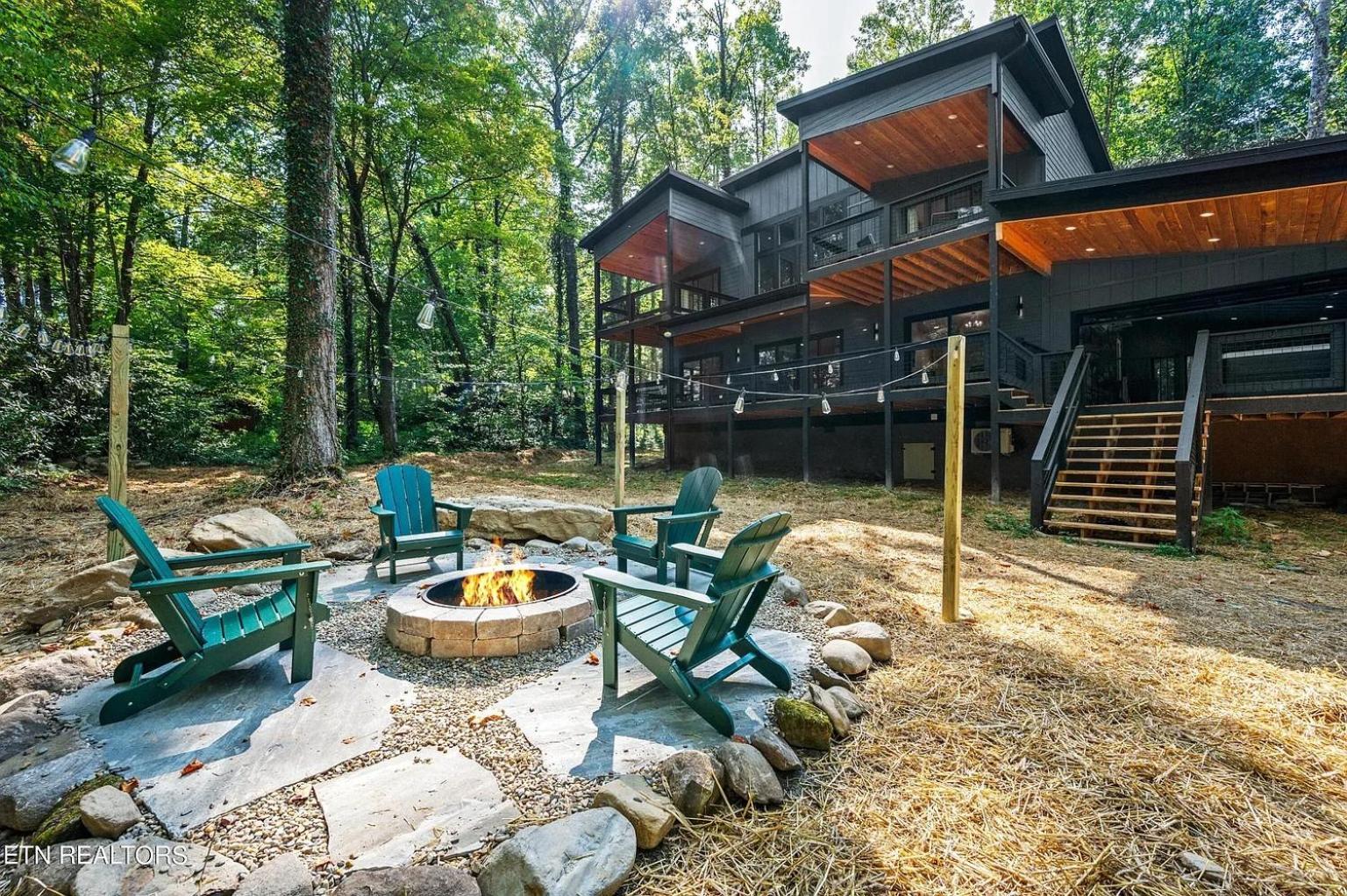 Holiday home Creekside Splash, Private Pool, 1089 Of Free Attraction Tickets Each Paid Day, Dollywood And More!
