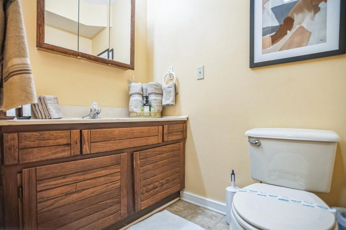 Spacious Hot Tub King Beds Game Holiday home Gatlinburg
