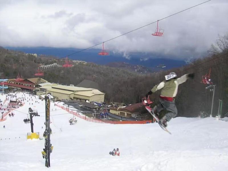 Mountaintop With Incredible View * Gatlinburg