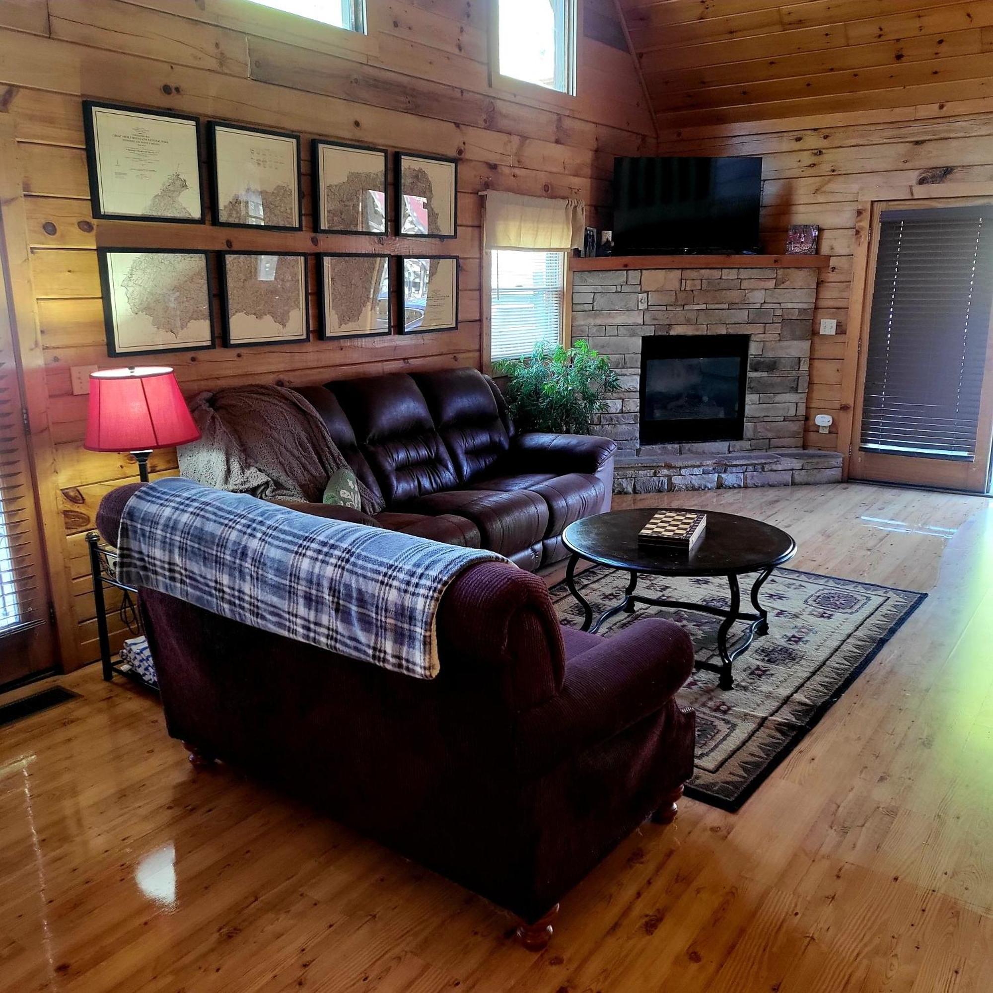 23 The Cub House * Gatlinburg