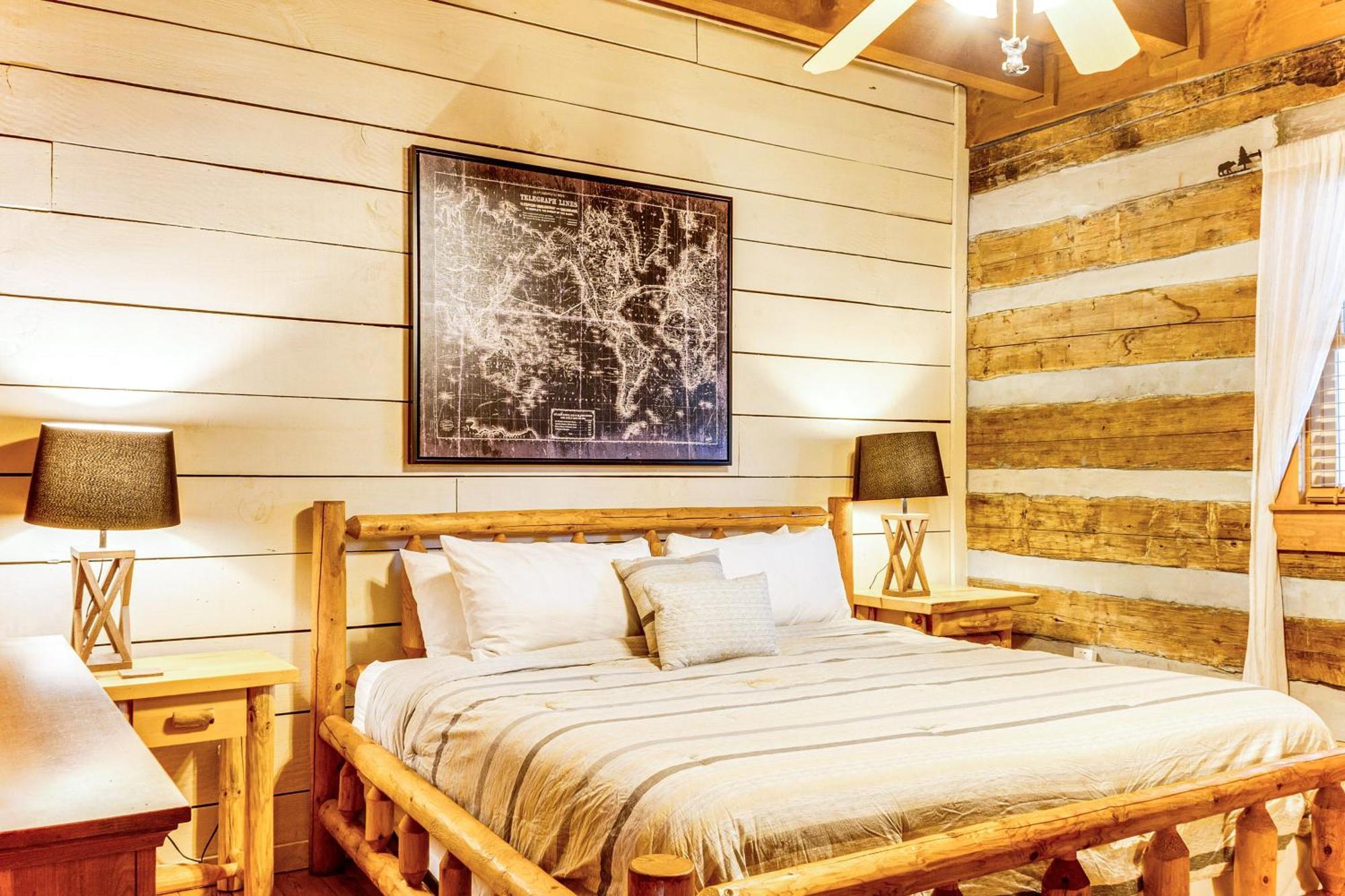 Spacious With Hot Tub And Game Room! * Gatlinburg