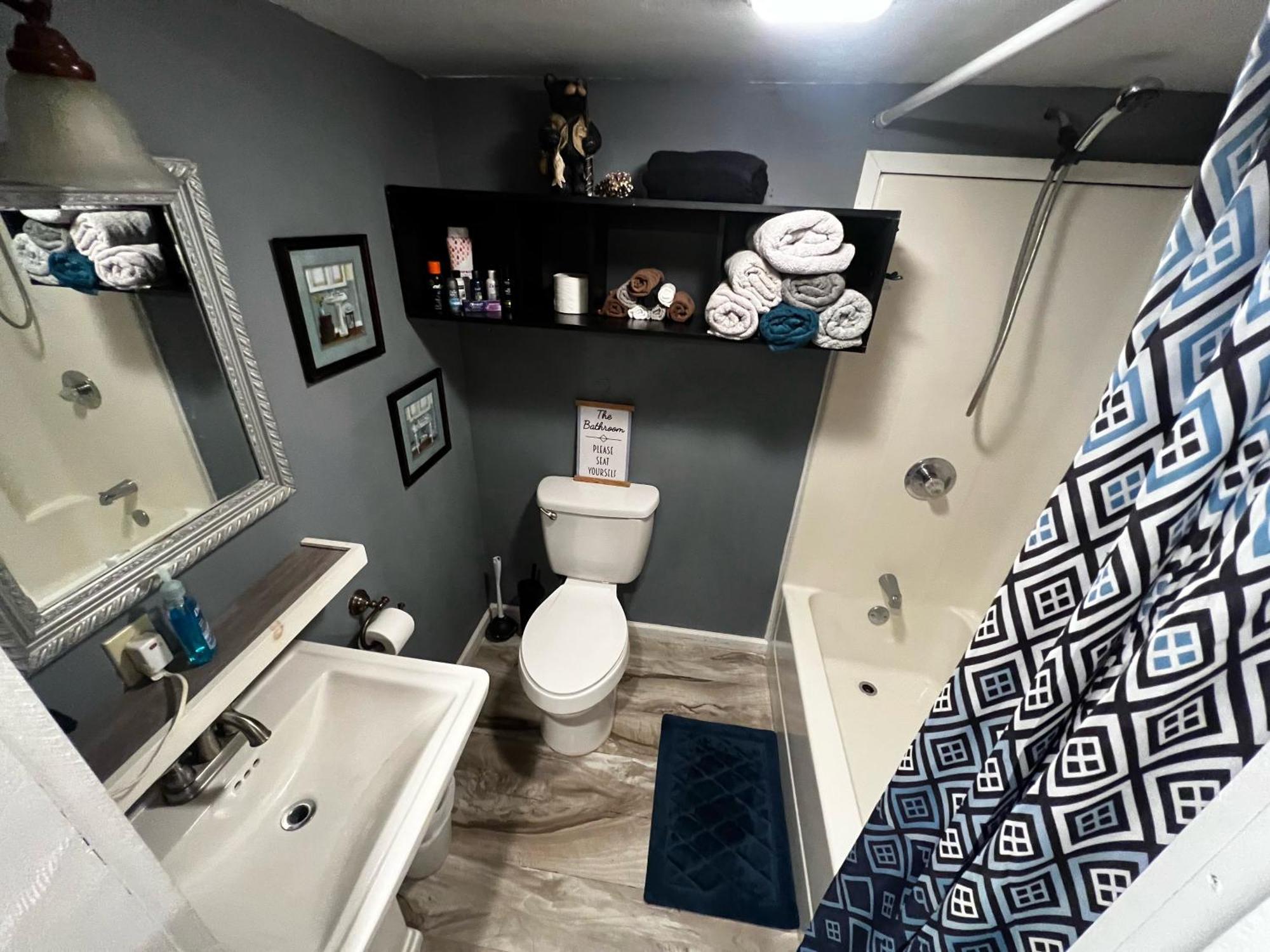 Smoky Mountain High -420 & Pet Friendly Apartment Gatlinburg
